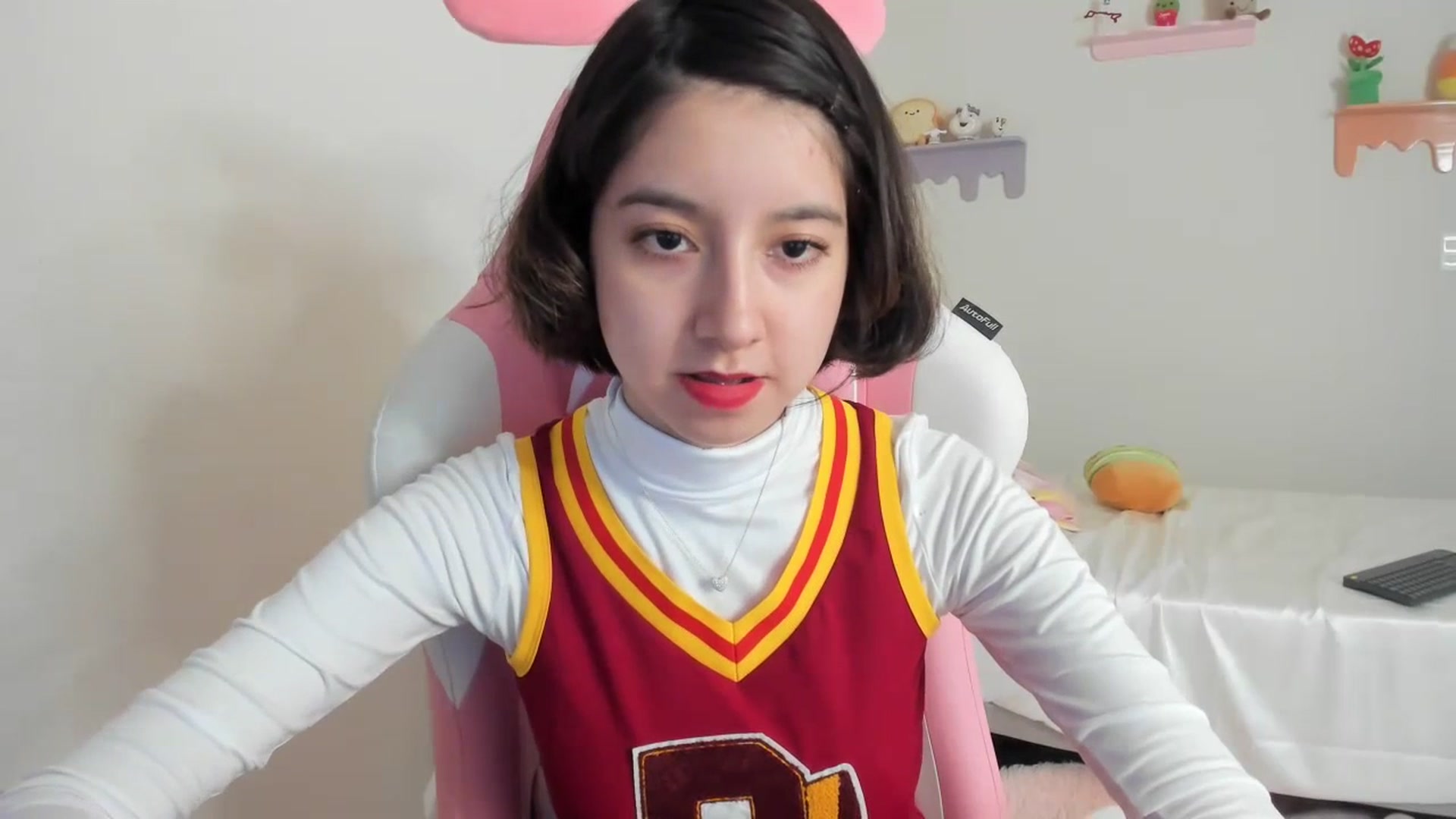 Gallery image thumbnail from Cherrycute666's myfreecams stream on, 07/15/2023, 22:21 image 20 of 20