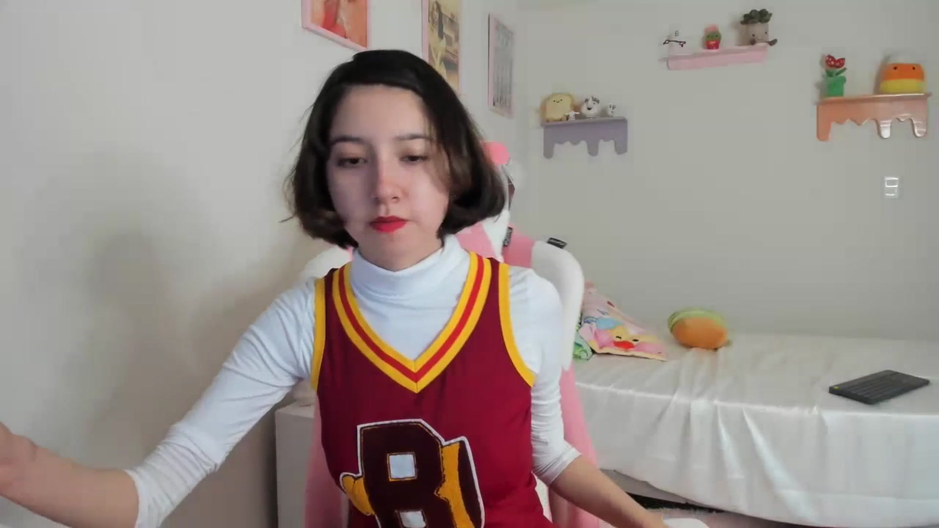 Gallery image thumbnail from Cherrycute666's myfreecams stream on, 07/15/2023, 22:21 image 13 of 20