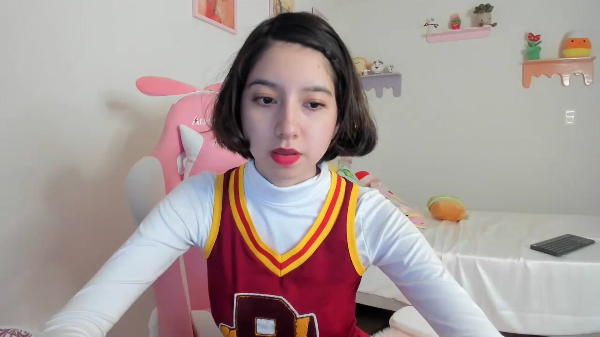 Gallery image thumbnail from Cherrycute666's myfreecams stream on, 07/15/2023, 22:21 image 11 of 20