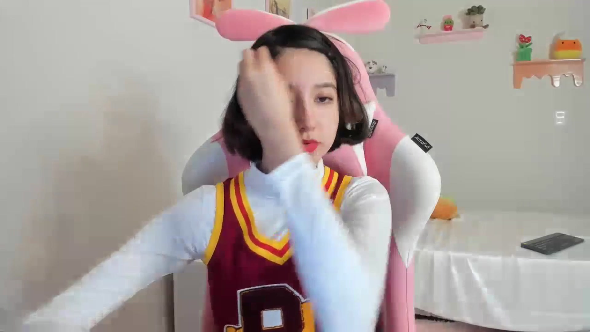 Gallery image thumbnail from Cherrycute666's myfreecams stream on, 07/15/2023, 22:21 image 10 of 20