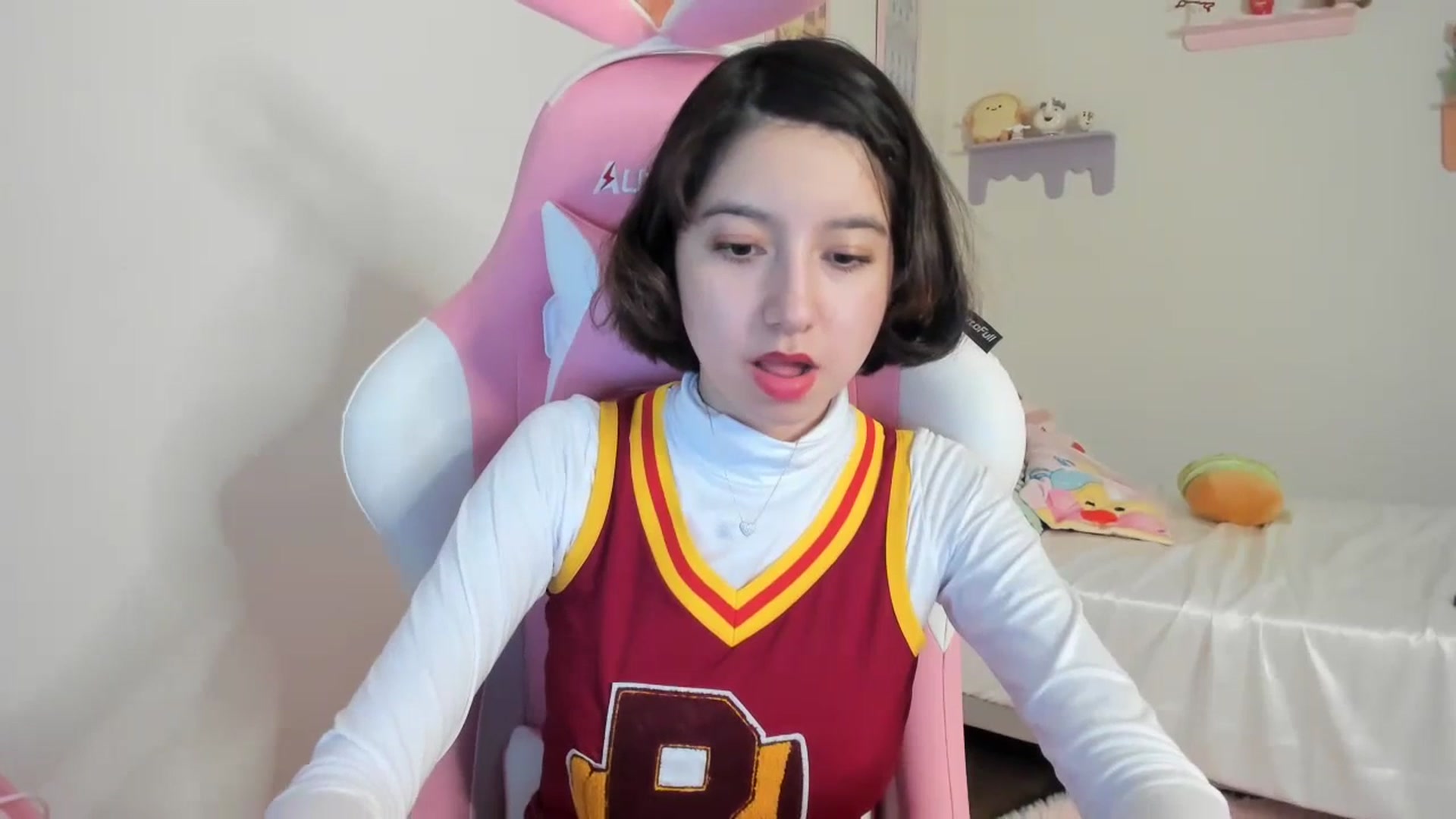 Gallery image thumbnail from Cherrycute666's myfreecams stream on, 07/16/2023, 01:33 image 18 of 20