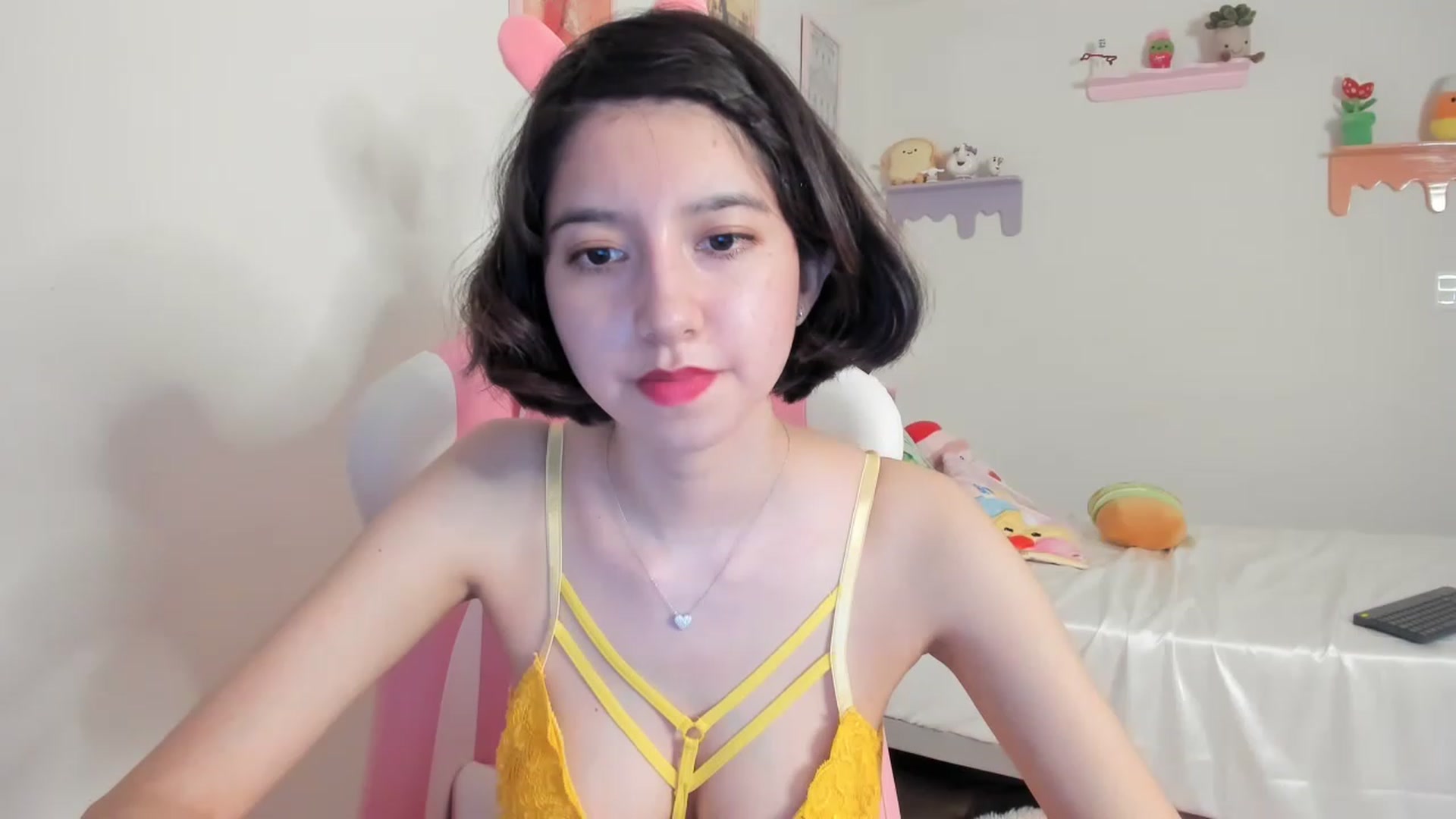 Gallery image thumbnail from Cherrycute666's myfreecams stream on, 07/16/2023, 06:28 image 18 of 20