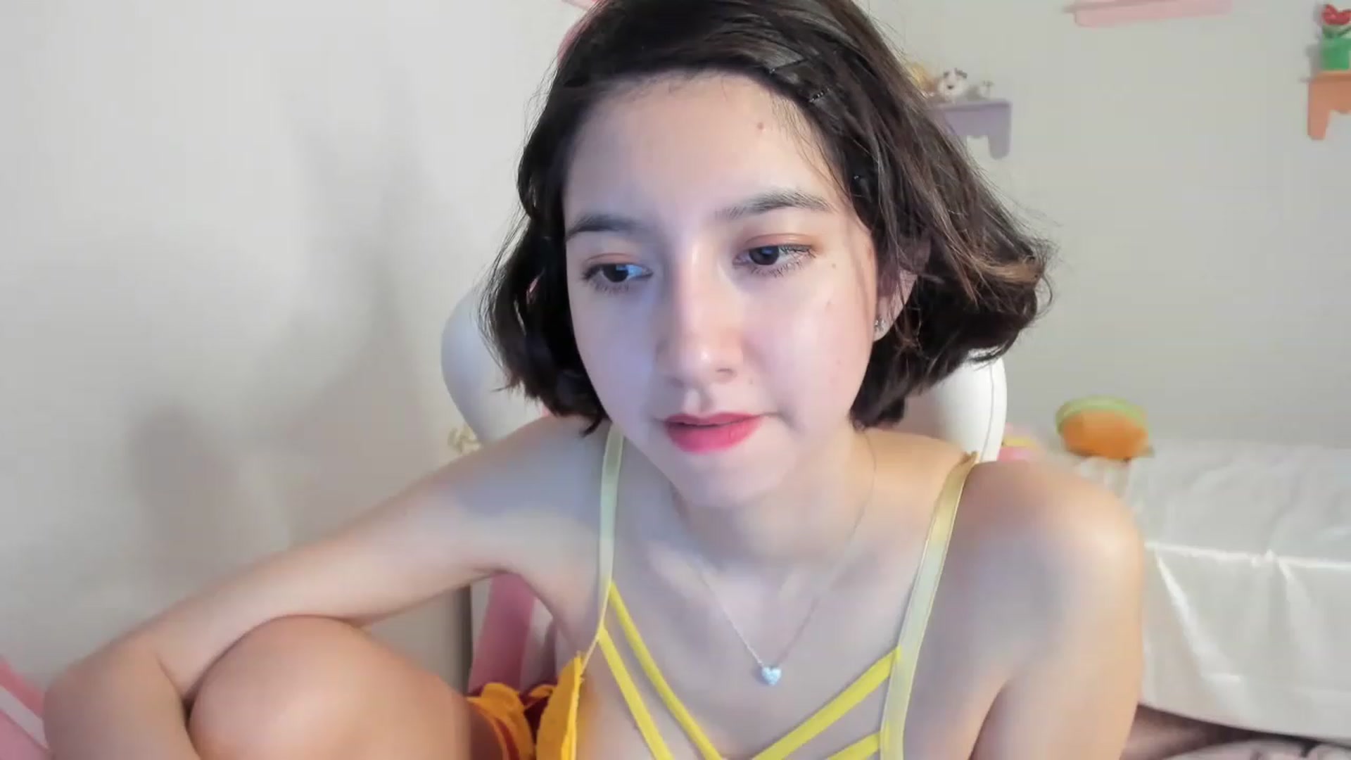 Gallery image thumbnail from Cherrycute666's myfreecams stream on, 07/16/2023, 08:49 image 12 of 20