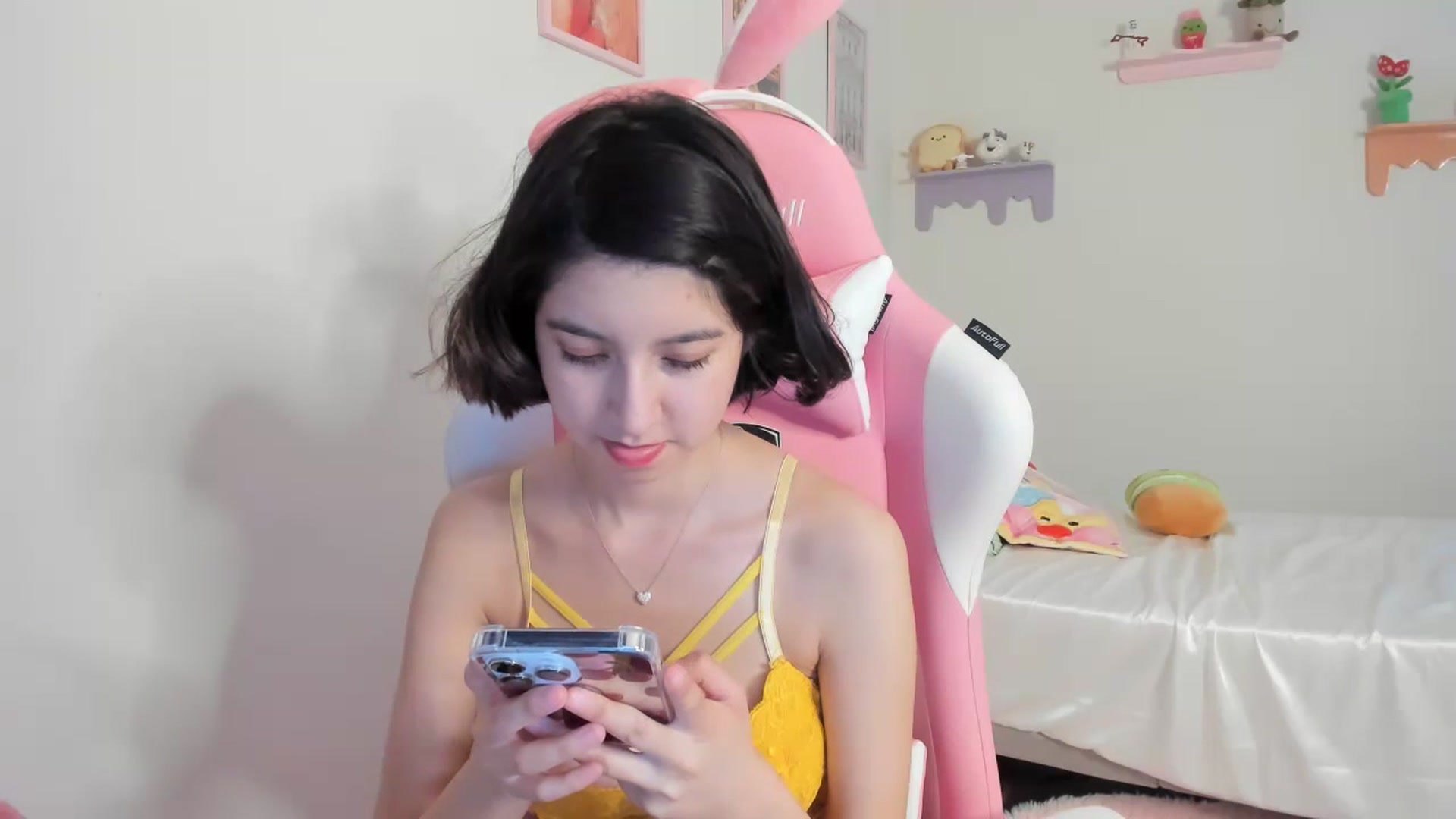 Gallery image thumbnail from Cherrycute666's myfreecams stream on, 07/16/2023, 09:50 image 18 of 20