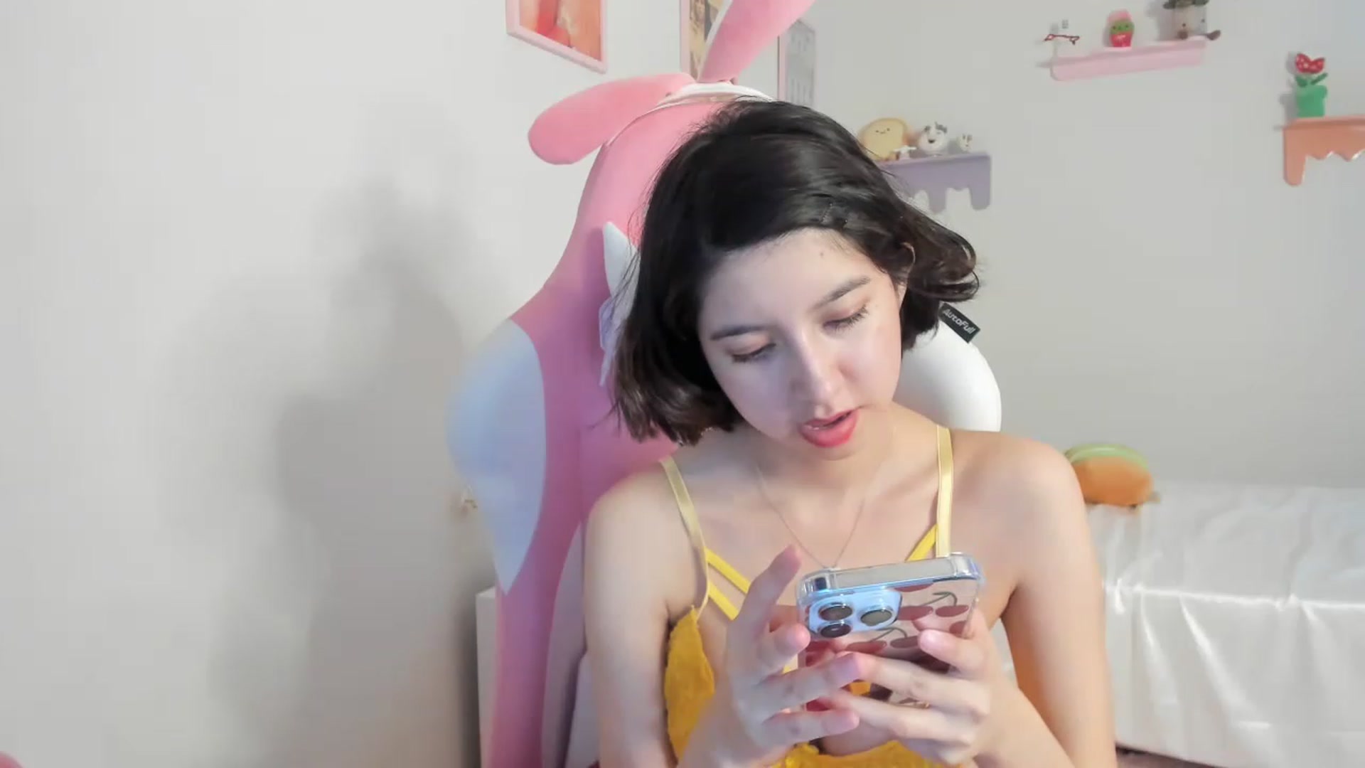 Gallery image thumbnail from Cherrycute666's myfreecams stream on, 07/16/2023, 09:50 image 11 of 20
