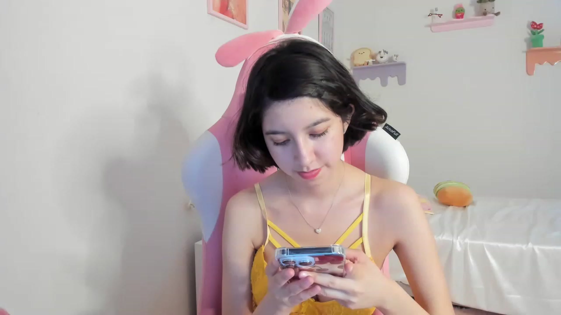 Gallery image thumbnail from Cherrycute666's myfreecams stream on, 07/16/2023, 09:50 image 13 of 20