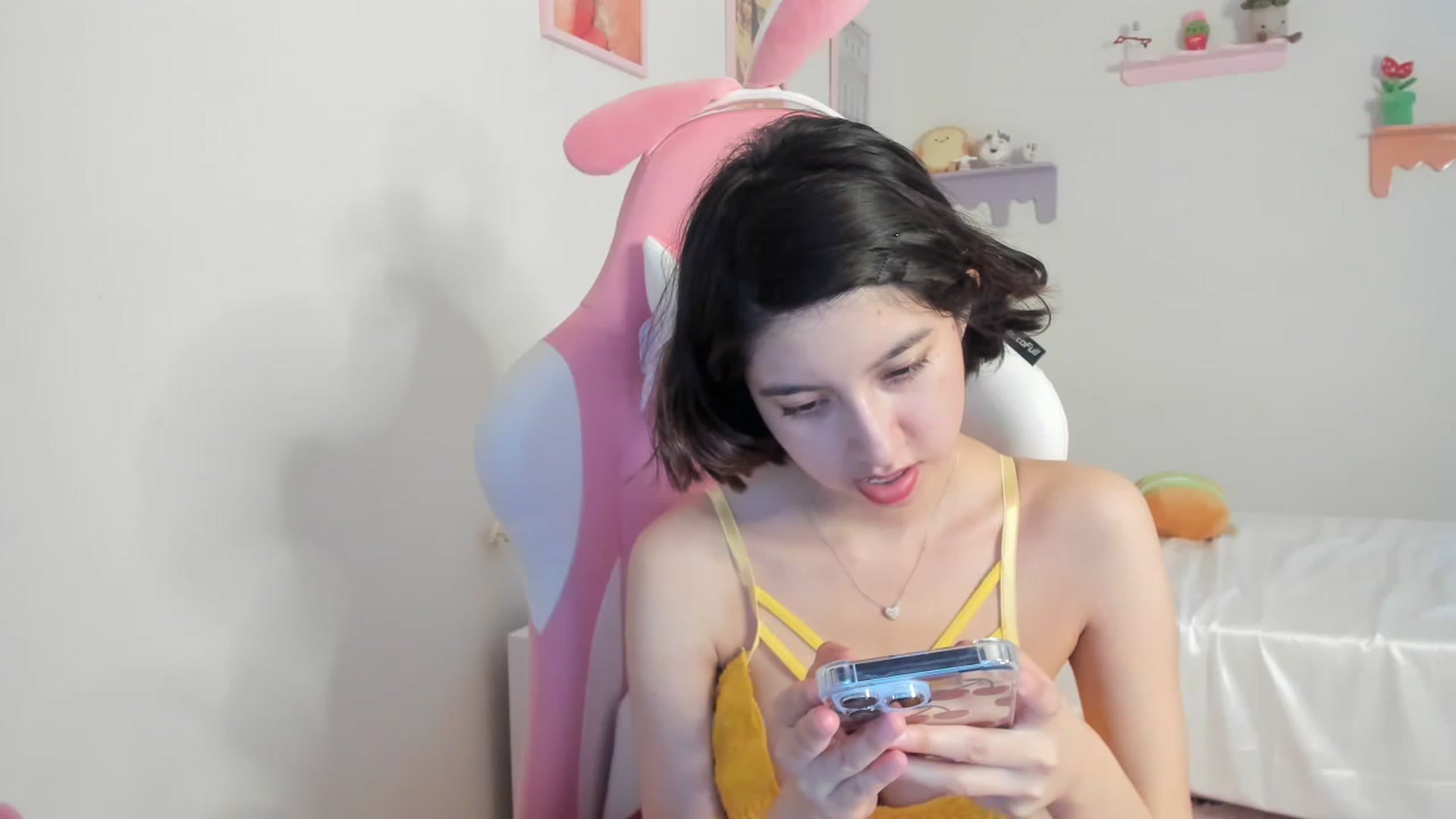 Gallery image thumbnail from Cherrycute666's myfreecams stream on, 07/16/2023, 09:50 image 12 of 20