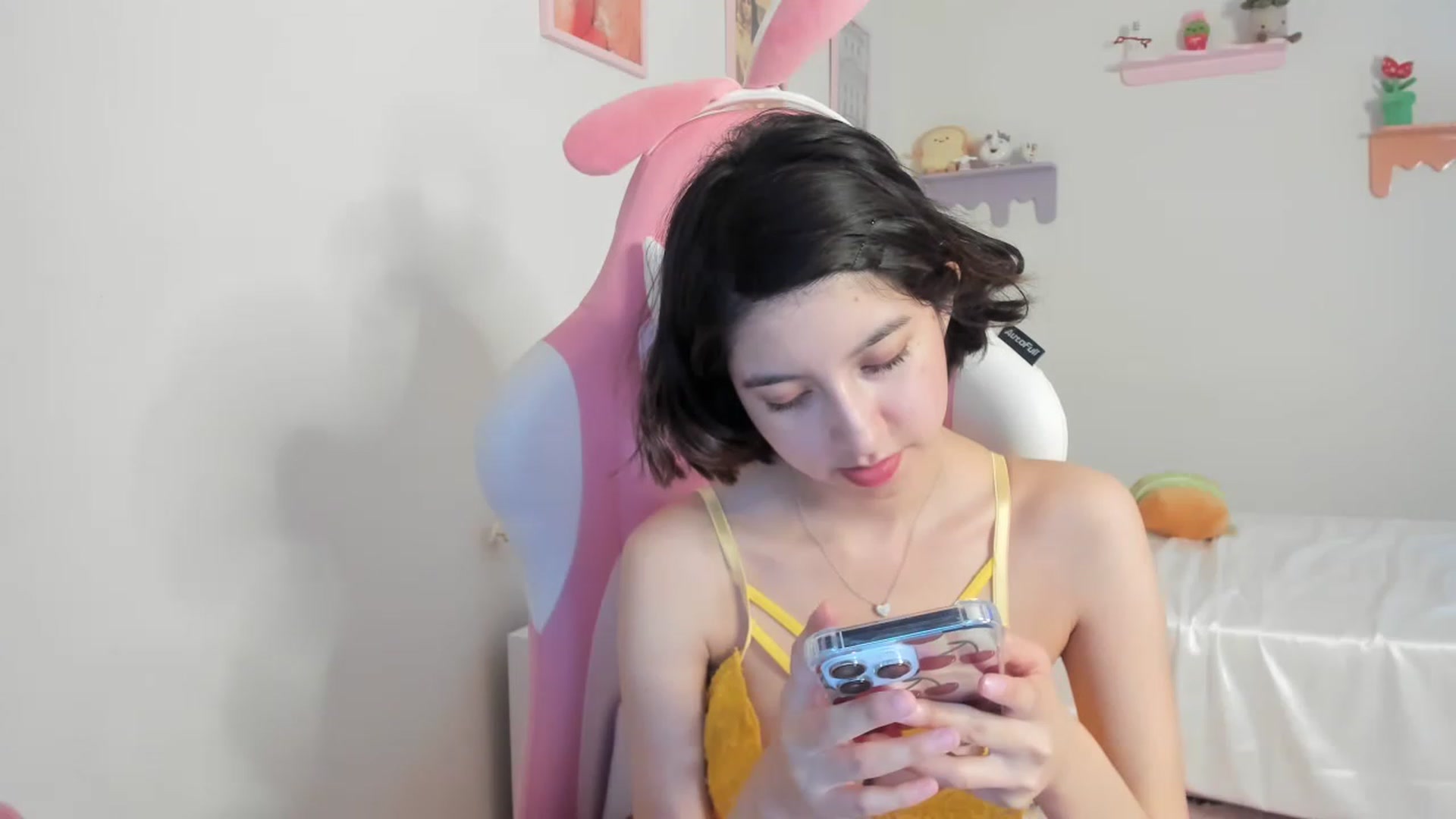 Gallery image thumbnail from Cherrycute666's myfreecams stream on, 07/16/2023, 09:50 image 8 of 20