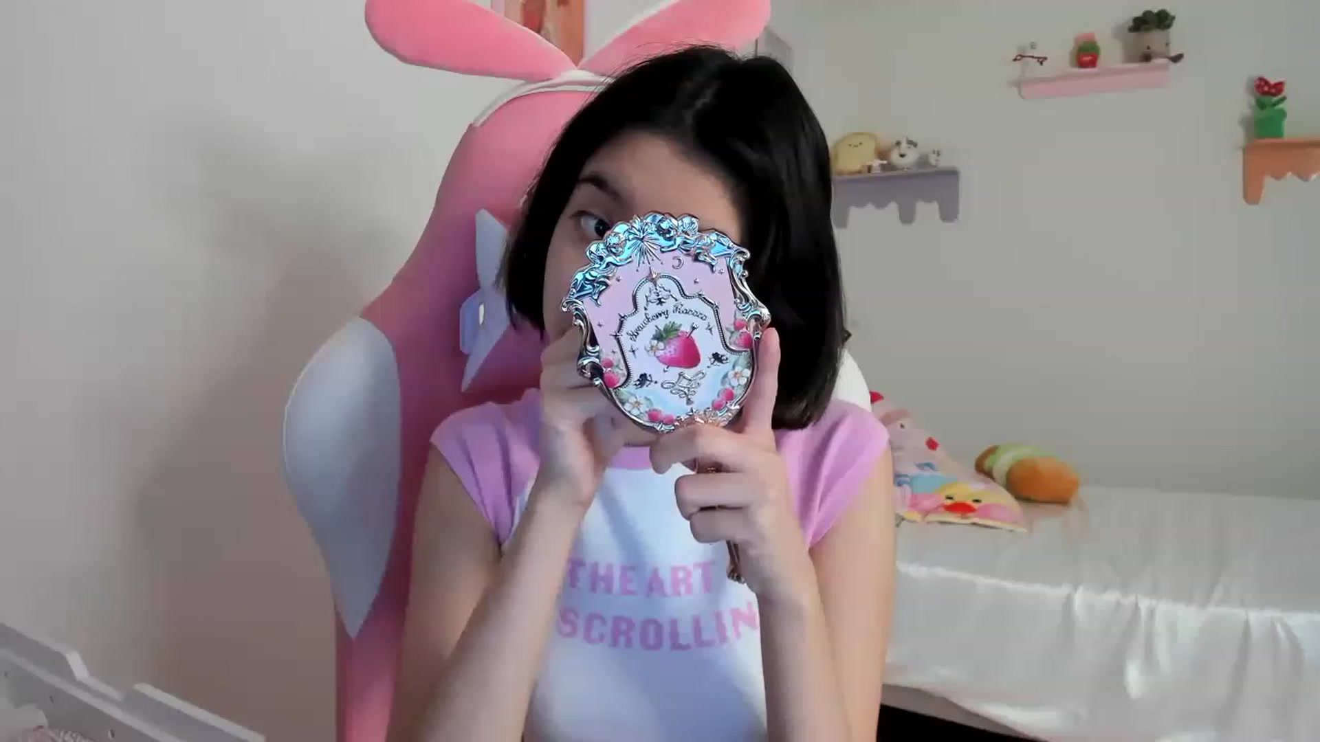 Gallery image thumbnail from Cherrycute666's myfreecams stream on, 07/16/2023, 21:46 image 12 of 20