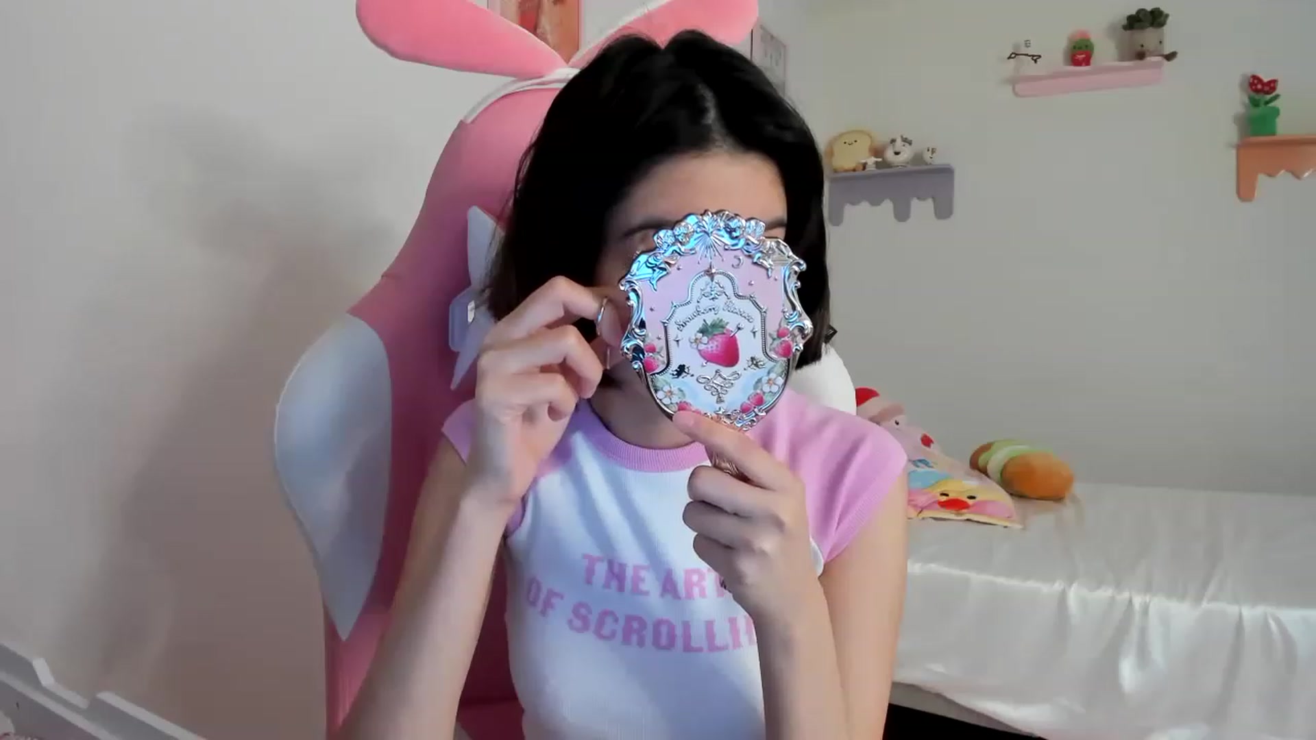 Gallery image thumbnail from Cherrycute666's myfreecams stream on, 07/16/2023, 21:46 image 14 of 20