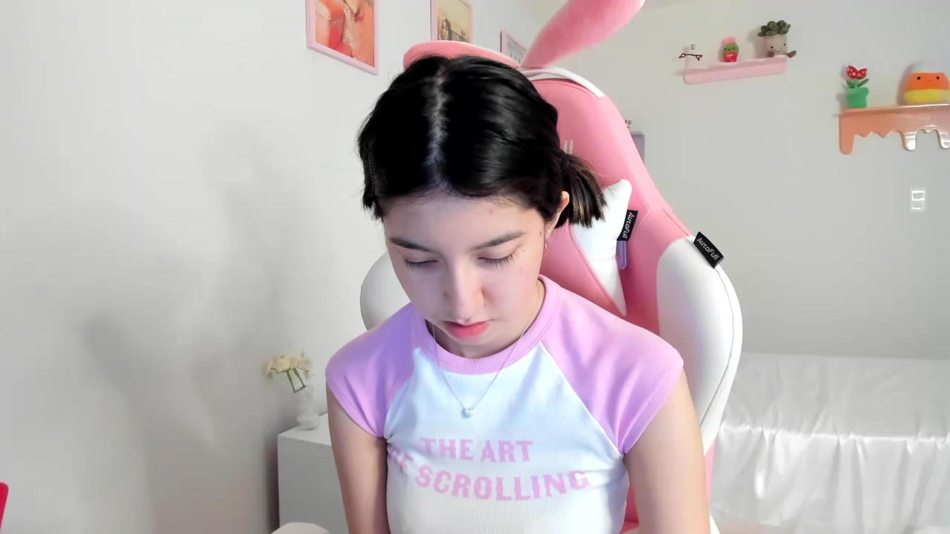 Gallery image thumbnail from Cherrycute666's myfreecams stream on, 07/16/2023, 23:28 image 9 of 20