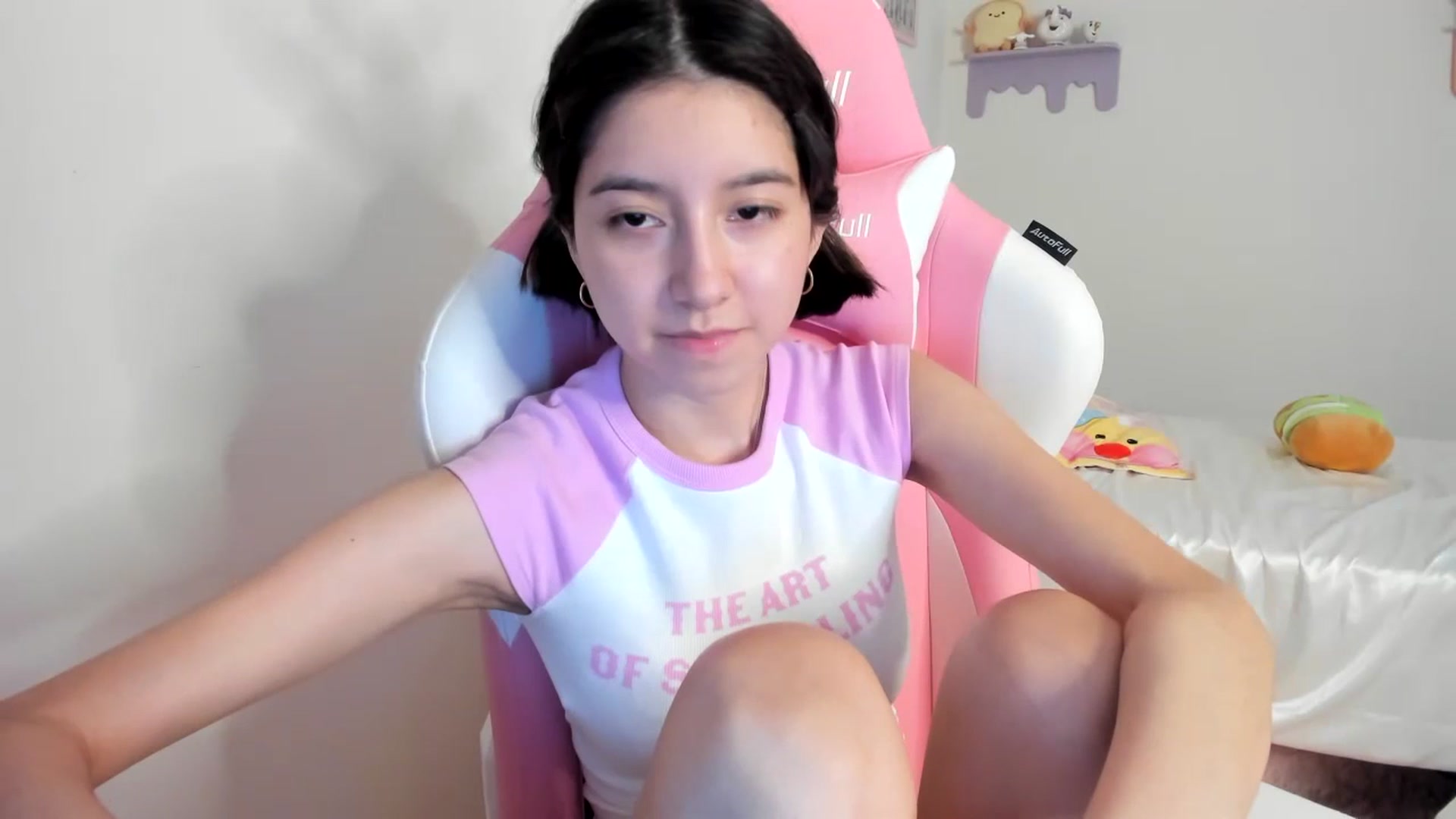 Gallery image thumbnail from Cherrycute666's myfreecams stream on, 07/17/2023, 08:00 image 1 of 20