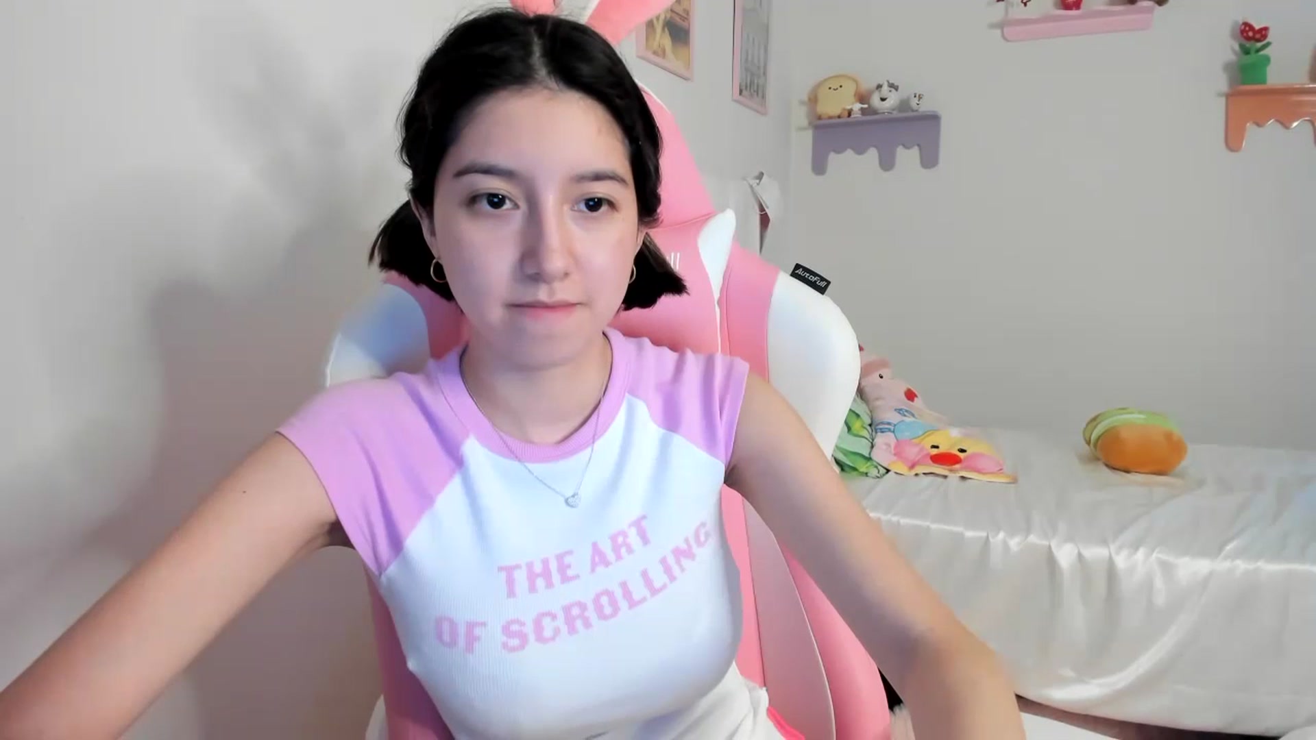 Gallery image thumbnail from Cherrycute666's myfreecams stream on, 07/17/2023, 08:00 image 6 of 20