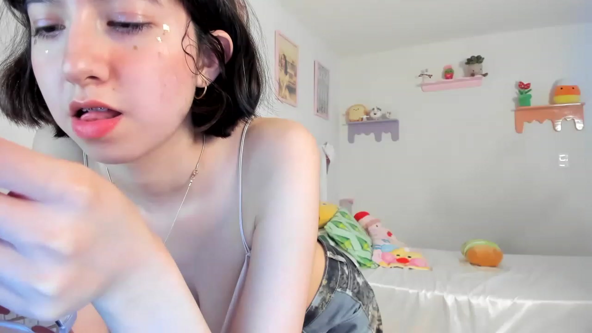 Gallery image thumbnail from Cherrycute666's myfreecams stream on, 07/18/2023, 04:14 image 7 of 20