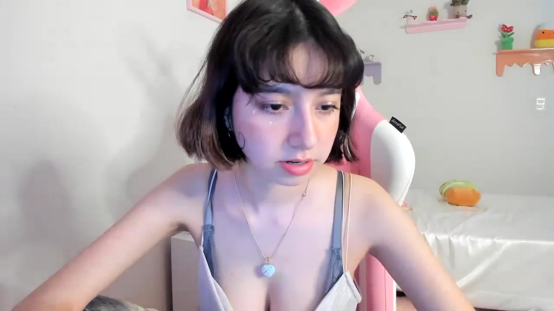 Gallery image thumbnail from Cherrycute666's myfreecams stream on, 07/18/2023, 04:14 image 17 of 20