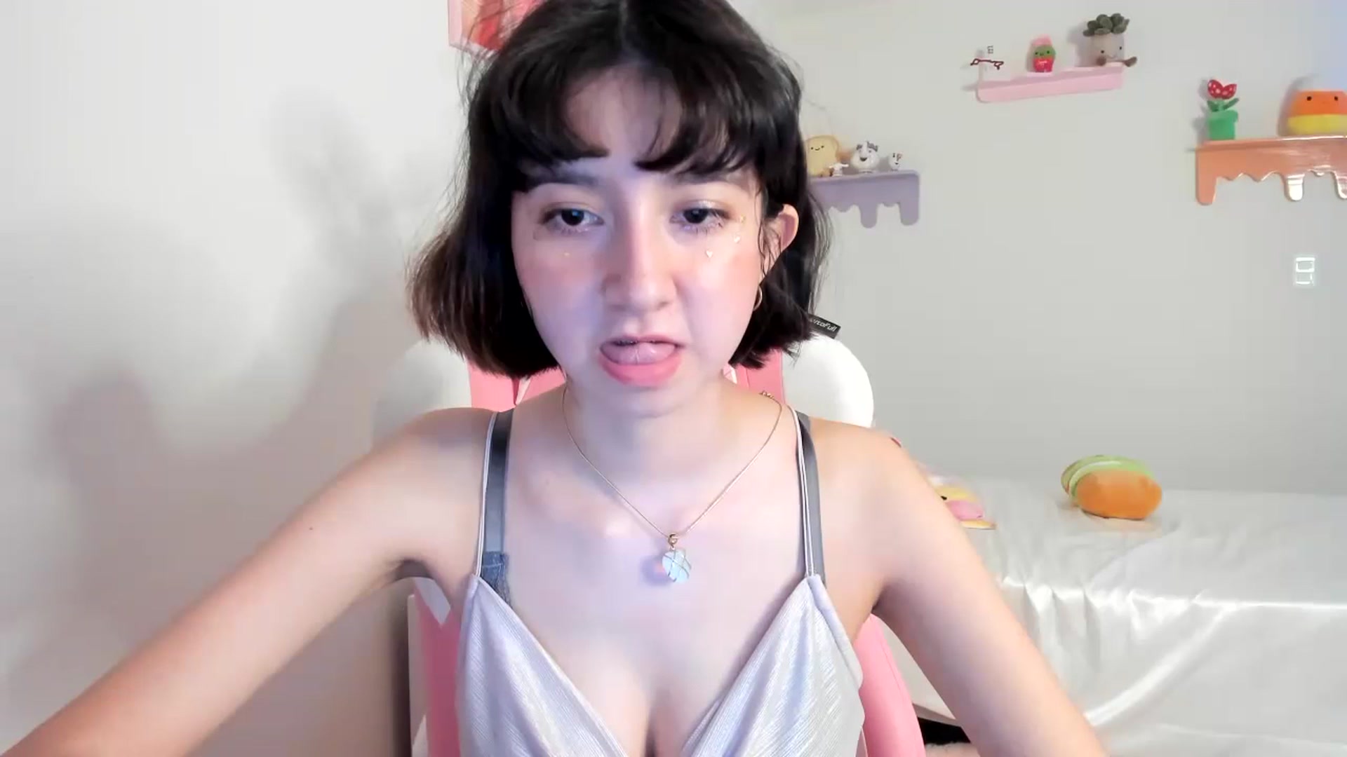 Gallery image thumbnail from Cherrycute666's myfreecams stream on, 07/18/2023, 07:38 image 5 of 20
