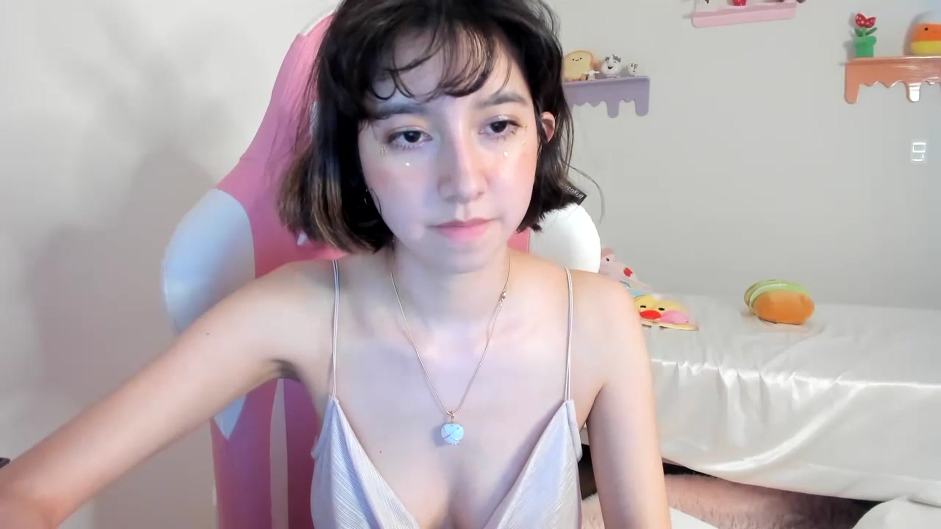 Gallery image thumbnail from Cherrycute666's myfreecams stream on, 07/18/2023, 07:53 image 7 of 20
