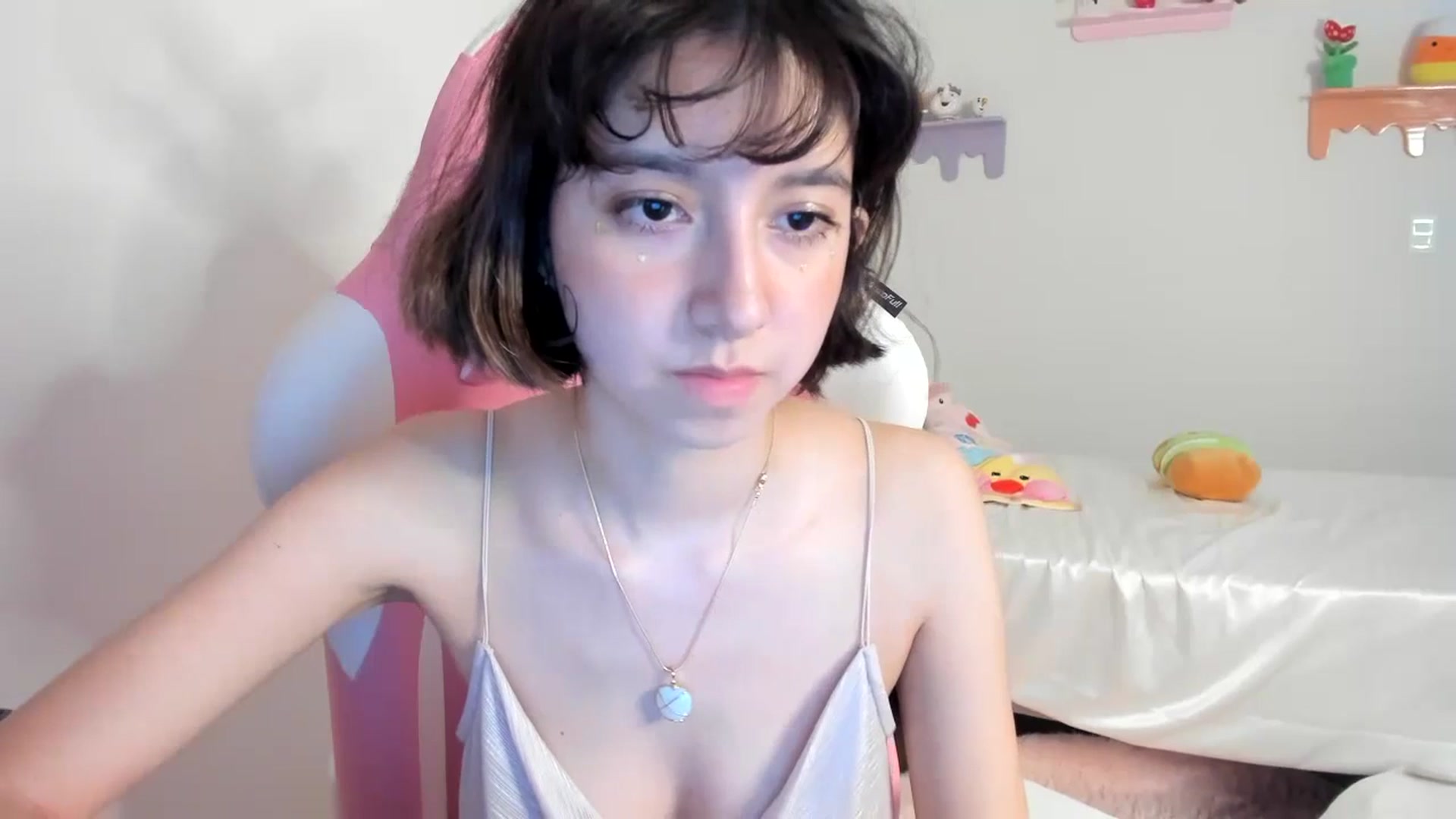 Gallery image thumbnail from Cherrycute666's myfreecams stream on, 07/18/2023, 07:53 image 10 of 20