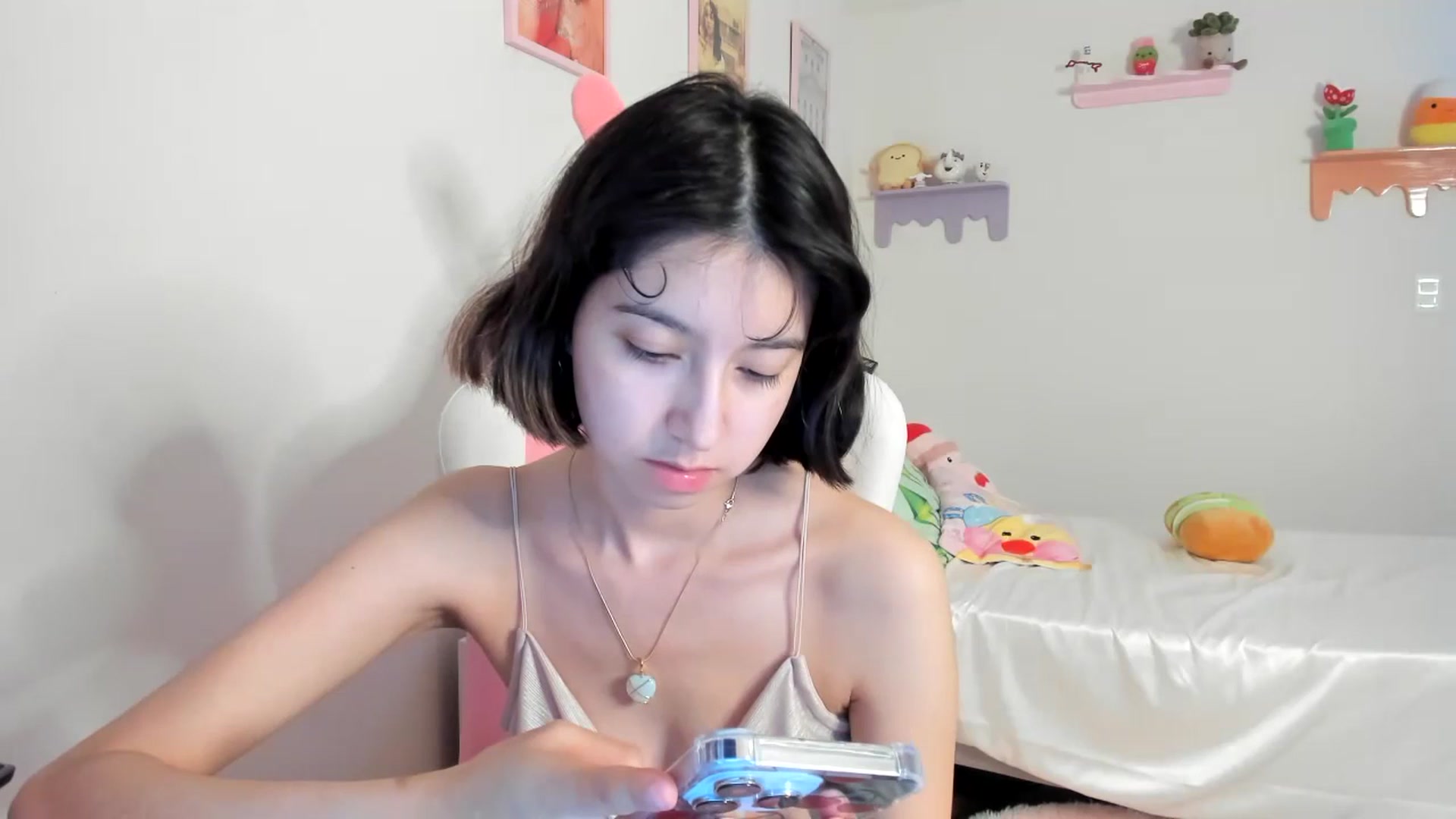 Gallery image thumbnail from Cherrycute666's myfreecams stream on, 07/18/2023, 09:04 image 3 of 20