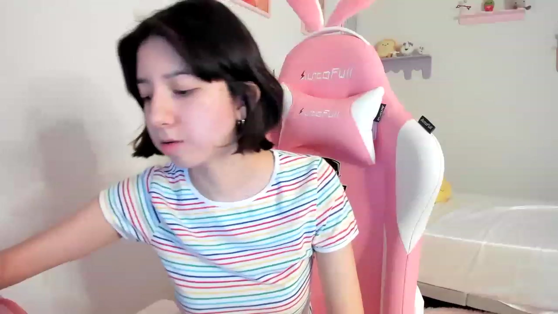 Gallery image thumbnail from Cherrycute666's myfreecams stream on, 07/19/2023, 04:30 image 19 of 20