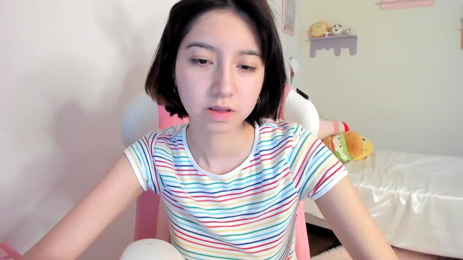 Gallery image thumbnail from Cherrycute666's myfreecams stream on, 07/19/2023, 05:27 image 5 of 20
