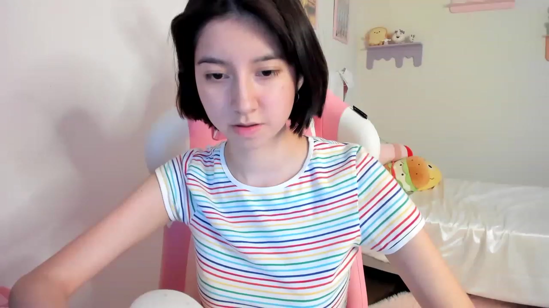 Gallery image thumbnail from Cherrycute666's myfreecams stream on, 07/19/2023, 05:27 image 7 of 20