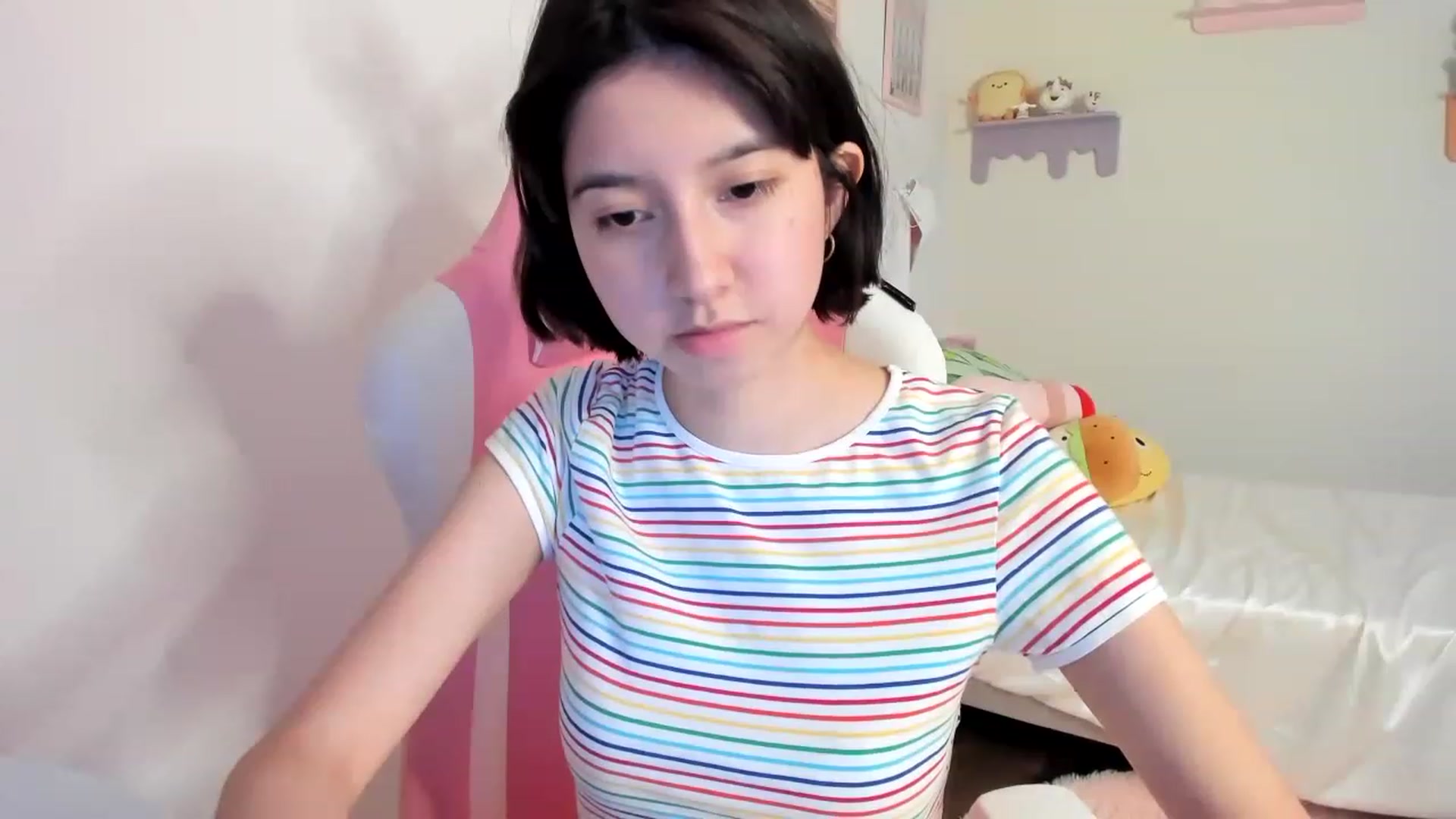 Gallery image thumbnail from Cherrycute666's myfreecams stream on, 07/19/2023, 05:27 image 17 of 20