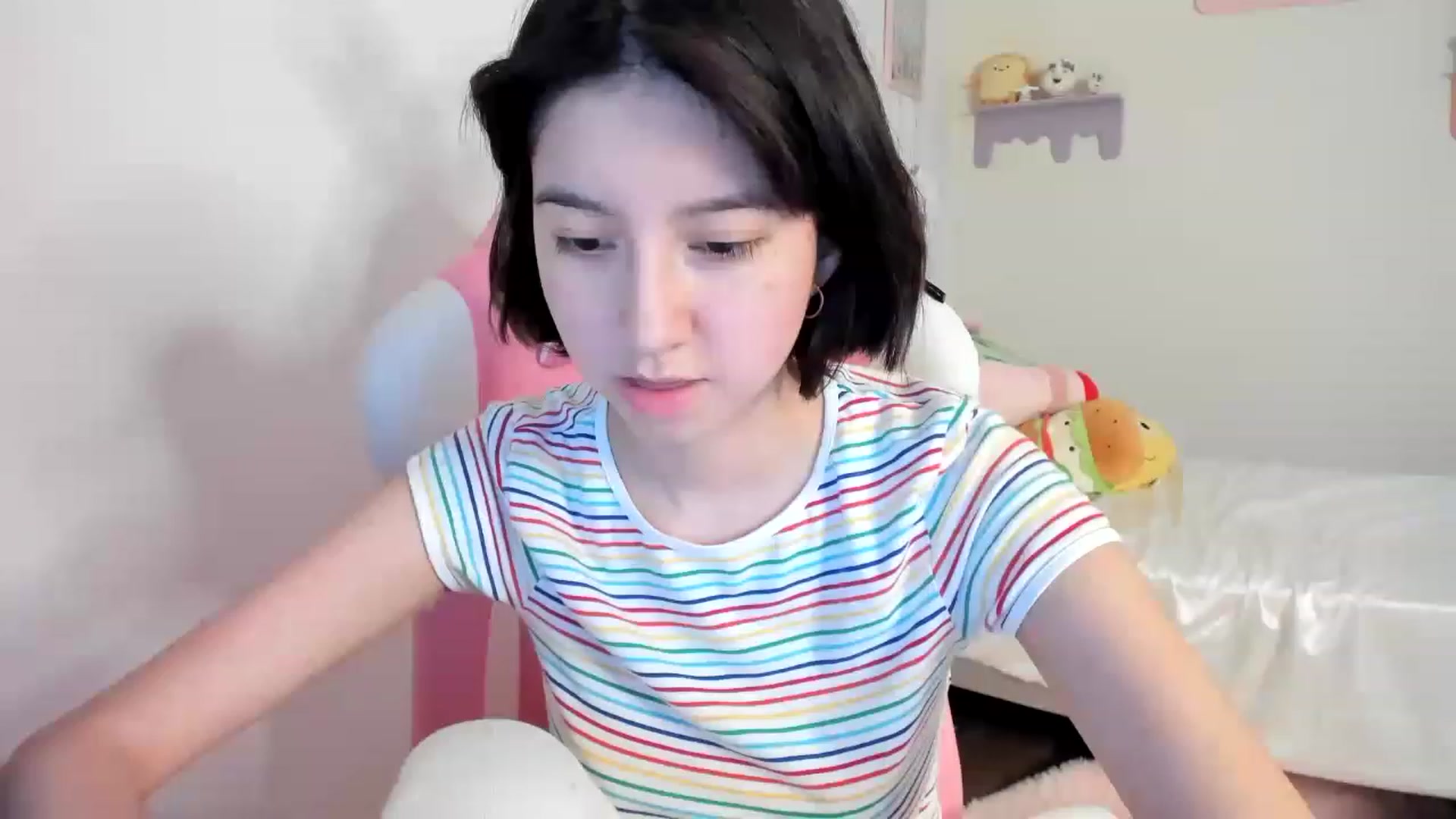 Gallery image thumbnail from Cherrycute666's myfreecams stream on, 07/19/2023, 05:27 image 4 of 20