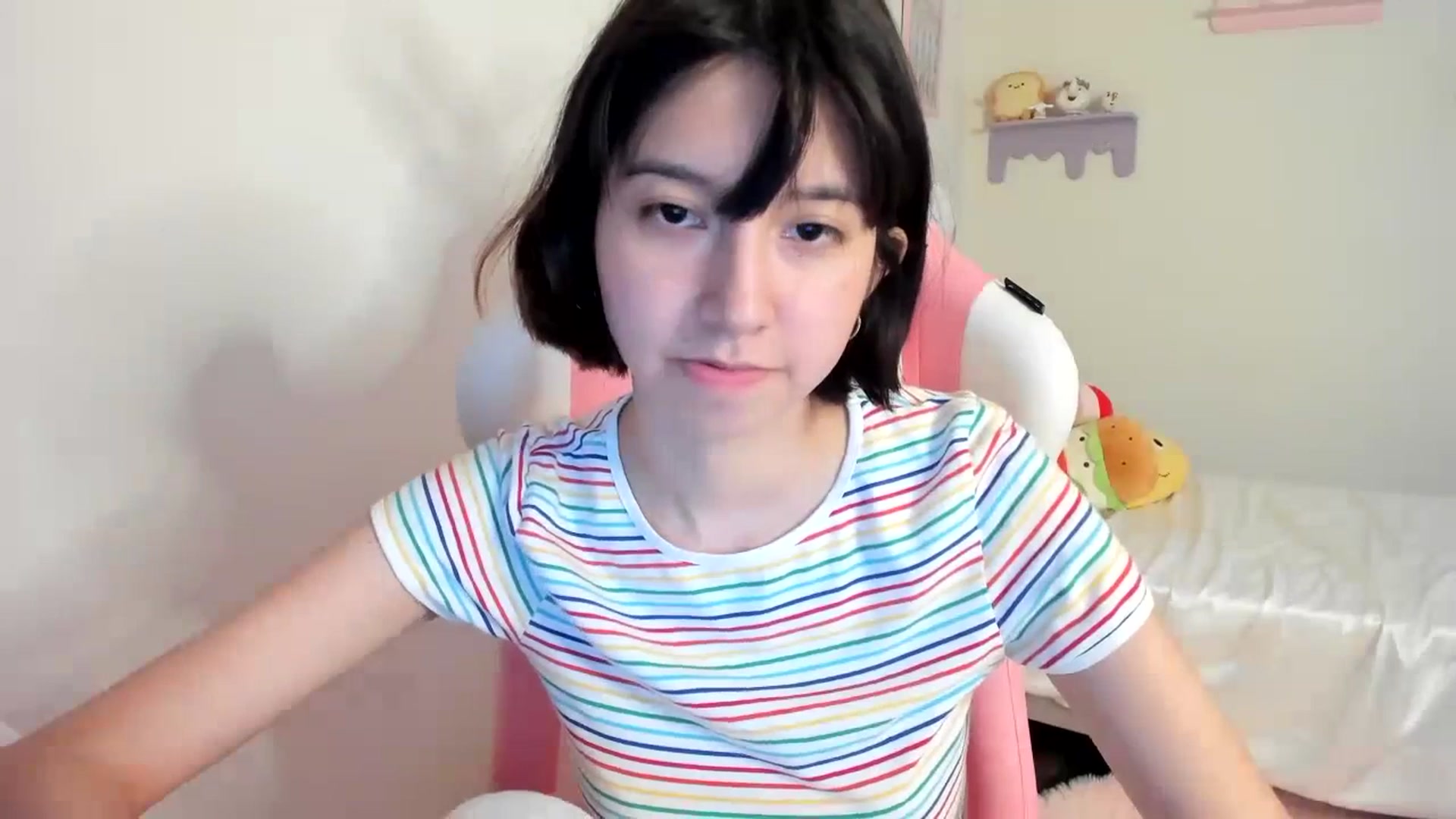 Gallery image thumbnail from Cherrycute666's myfreecams stream on, 07/19/2023, 05:49 image 8 of 20