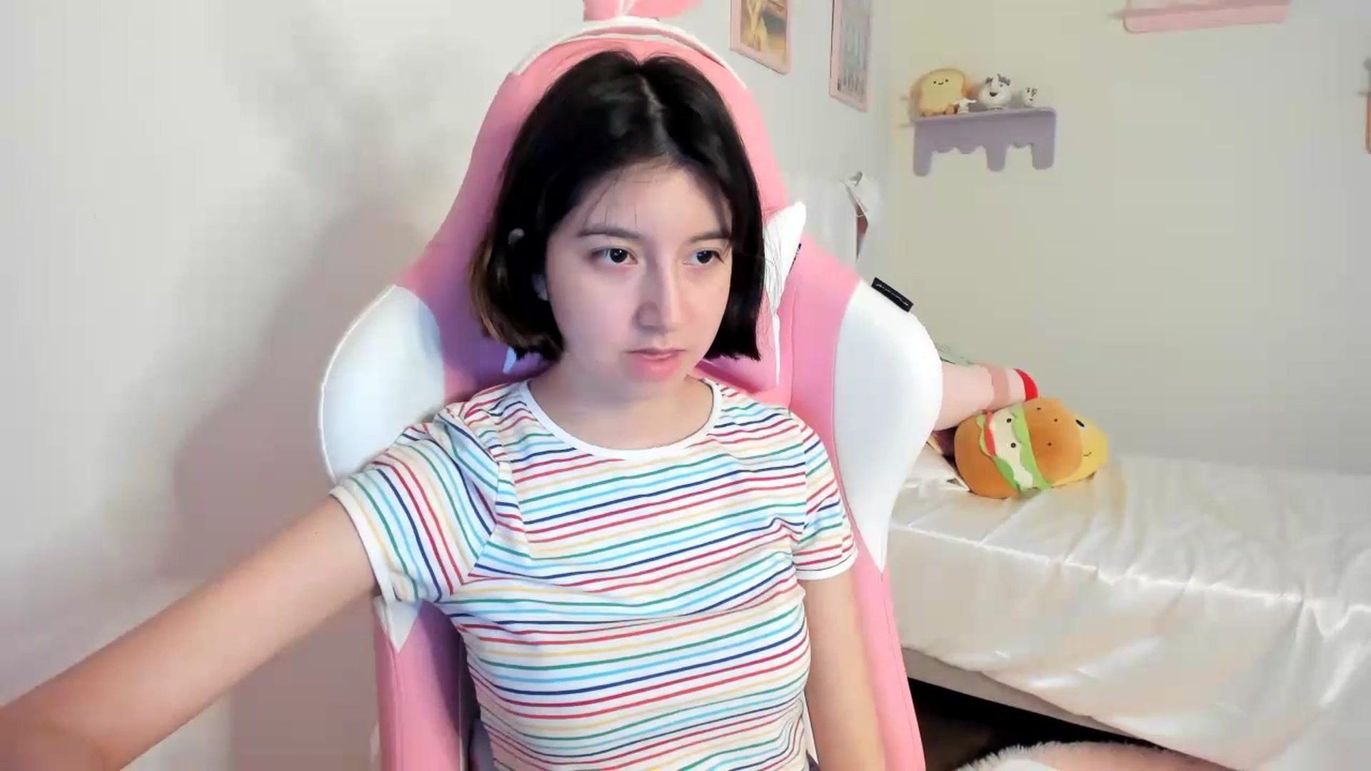 Gallery image thumbnail from Cherrycute666's myfreecams stream on, 07/19/2023, 05:49 image 12 of 20