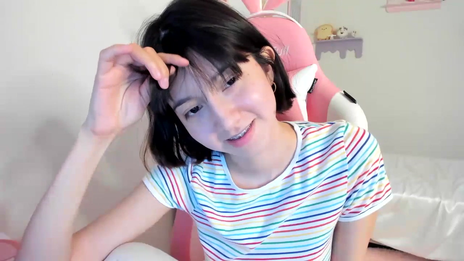 Gallery image thumbnail from Cherrycute666's myfreecams stream on, 07/19/2023, 05:49 image 7 of 20