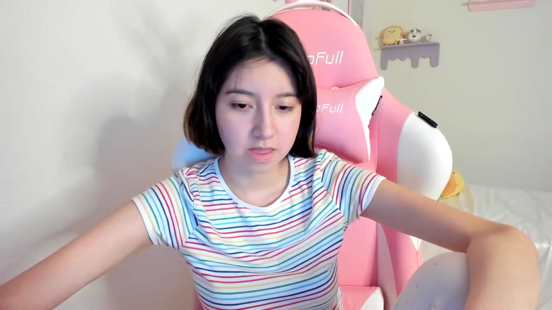 Gallery image thumbnail from Cherrycute666's myfreecams stream on, 07/19/2023, 05:49 image 20 of 20