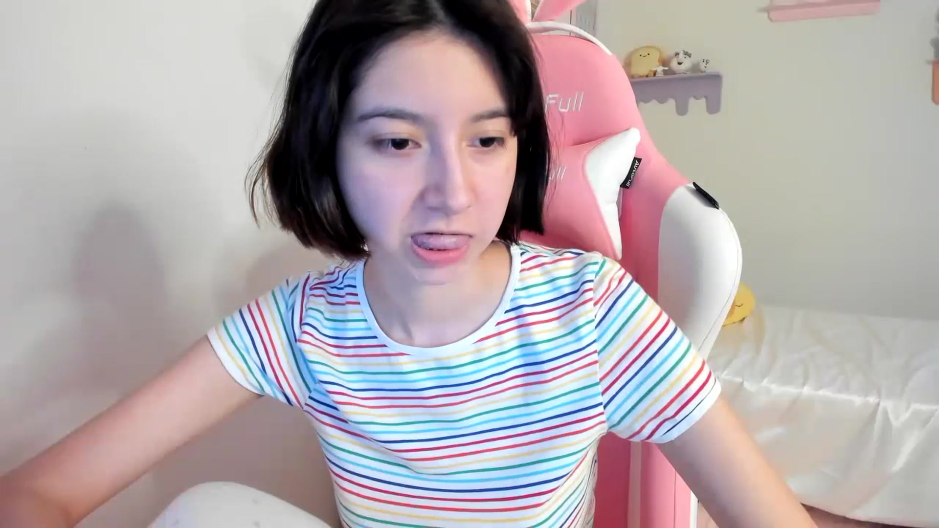 Gallery image thumbnail from Cherrycute666's myfreecams stream on, 07/19/2023, 05:49 image 6 of 20