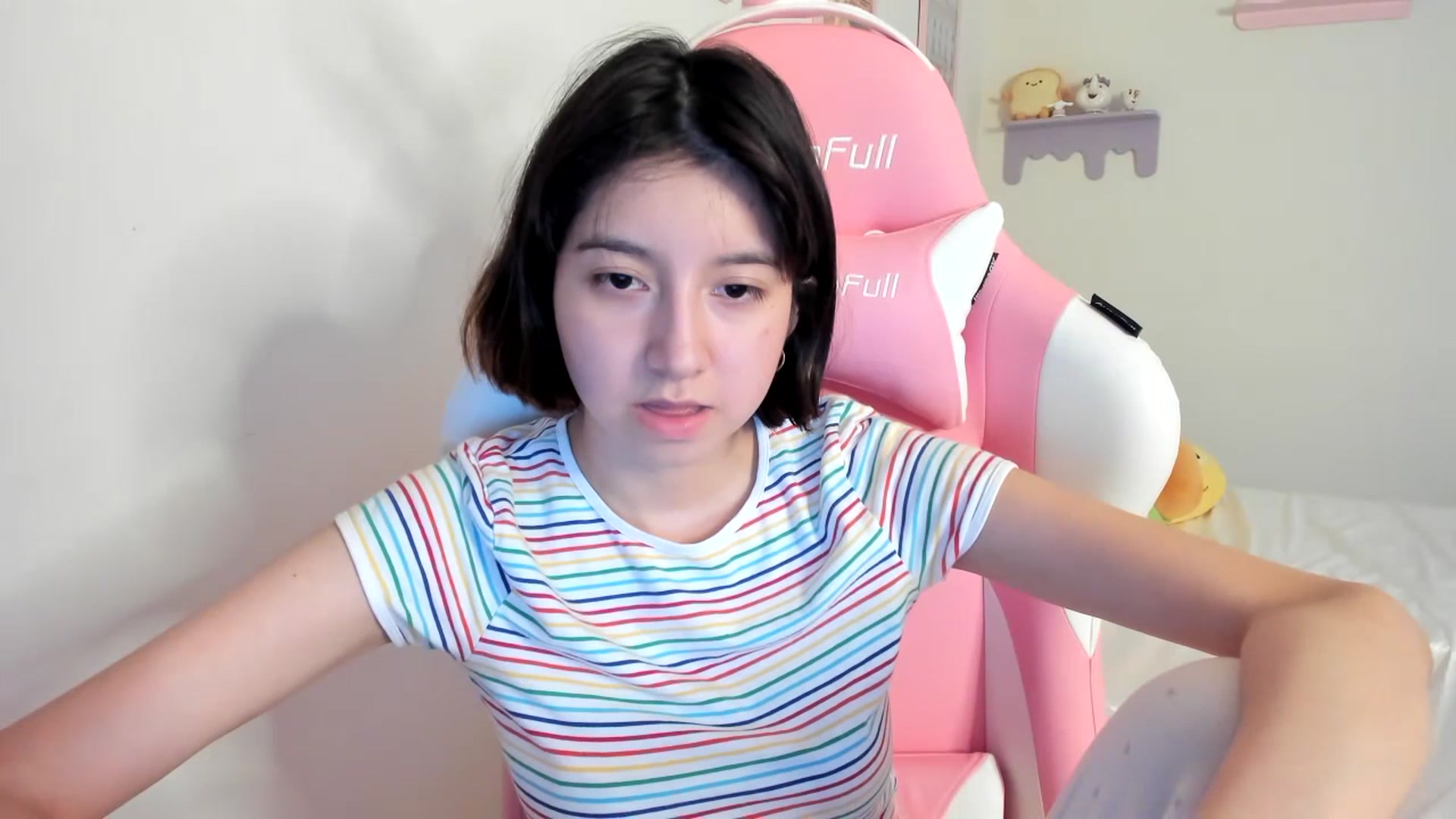 Gallery image thumbnail from Cherrycute666's myfreecams stream on, 07/19/2023, 05:49 image 19 of 20