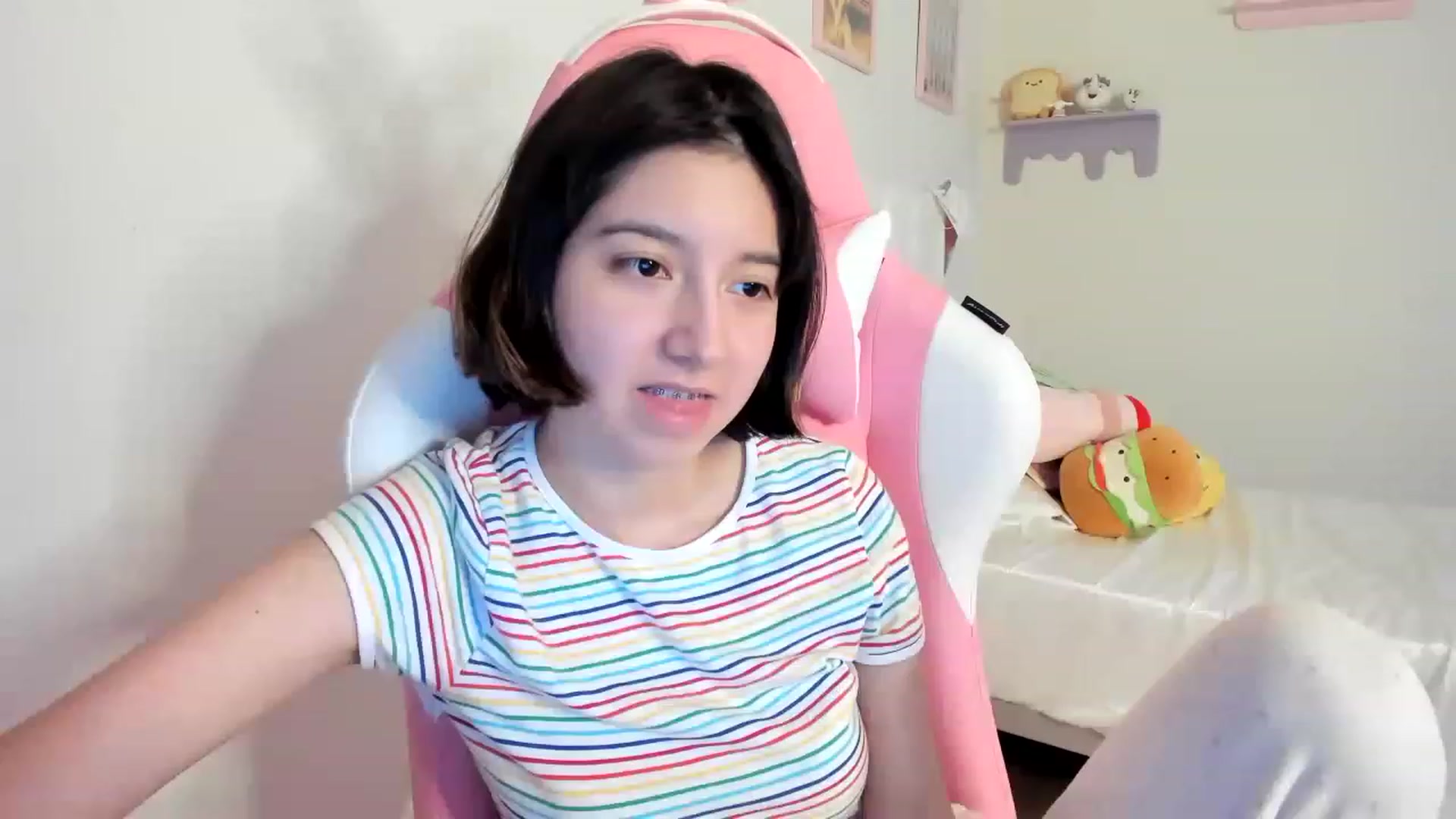 Gallery image thumbnail from Cherrycute666's myfreecams stream on, 07/19/2023, 06:30 image 4 of 20