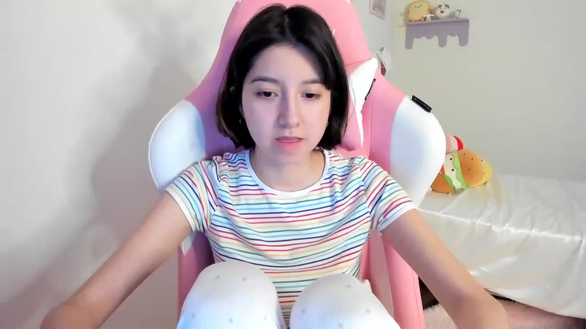Gallery image thumbnail from Cherrycute666's myfreecams stream on, 07/19/2023, 06:30 image 13 of 20