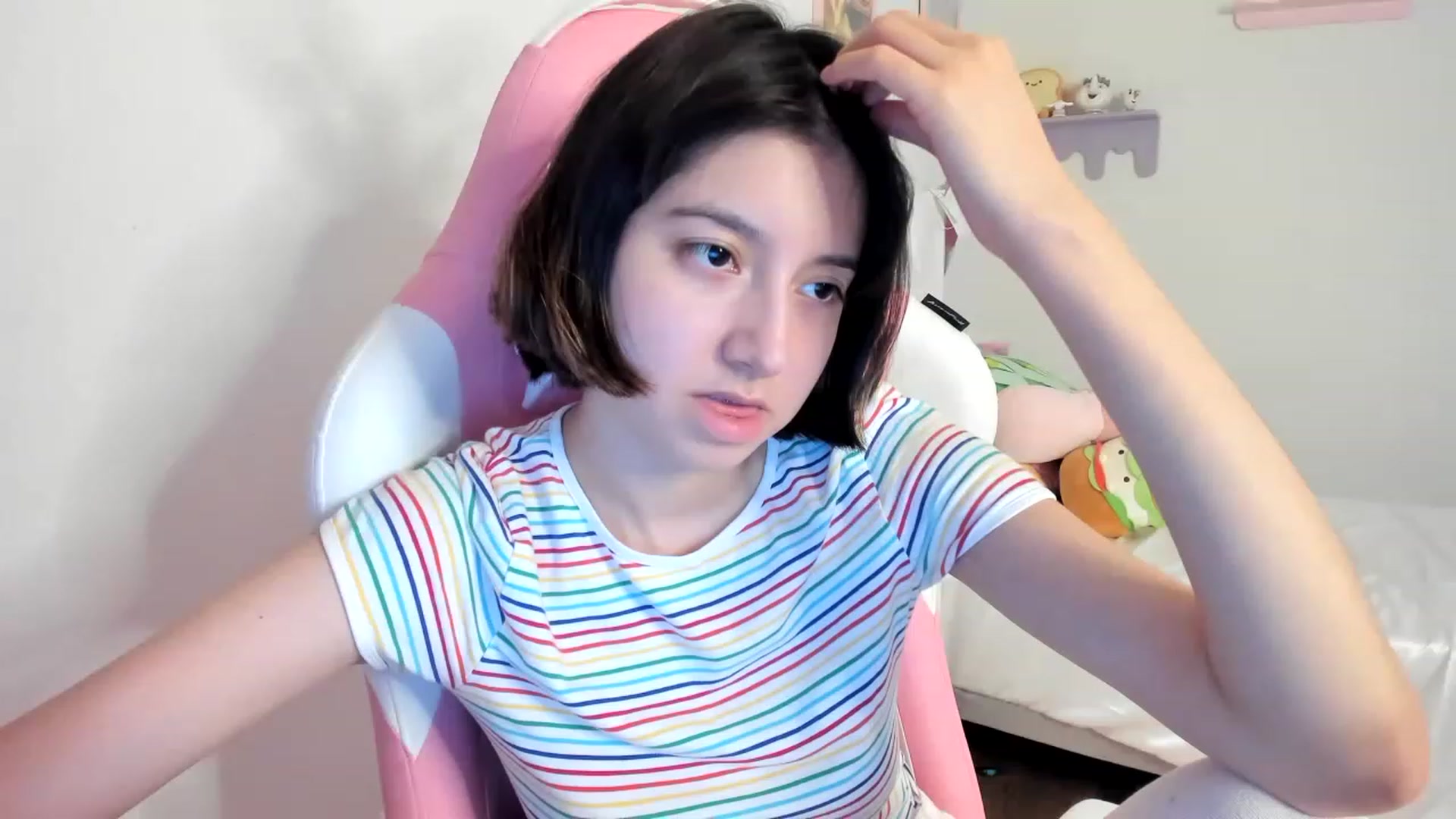 Gallery image thumbnail from Cherrycute666's myfreecams stream on, 07/19/2023, 06:30 image 2 of 20