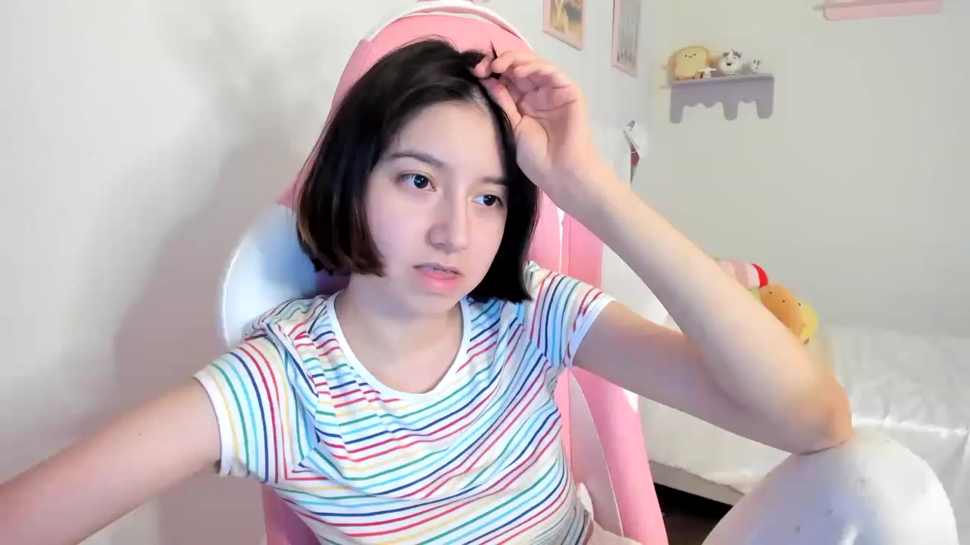Gallery image thumbnail from Cherrycute666's myfreecams stream on, 07/19/2023, 06:30 image 8 of 20