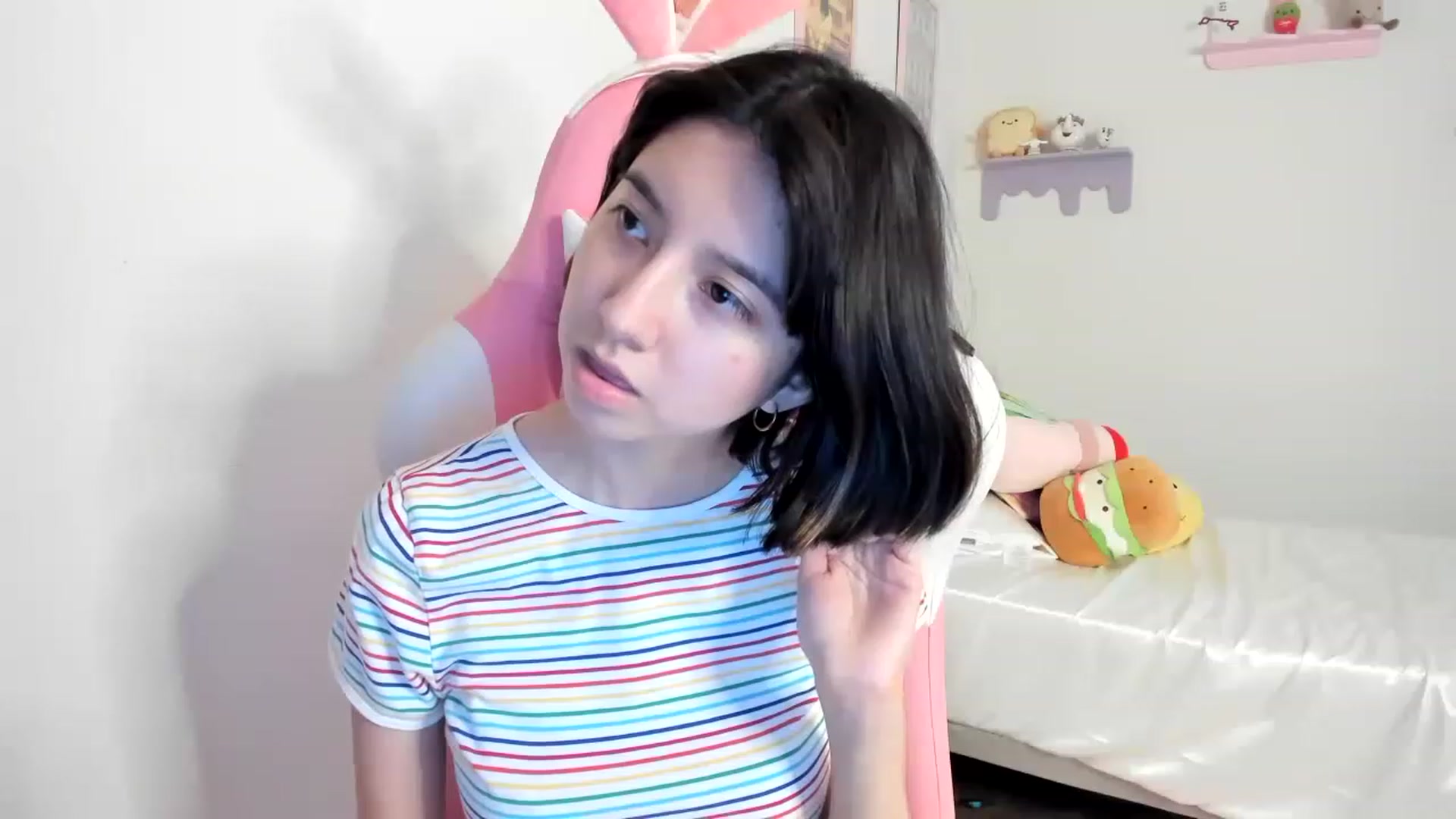 Gallery image thumbnail from Cherrycute666's myfreecams stream on, 07/19/2023, 07:37 image 20 of 20