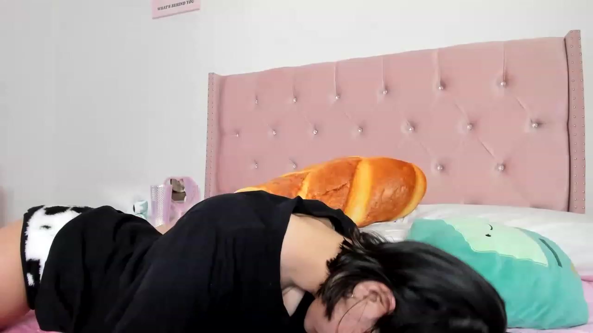 Gallery image thumbnail from Cherrycute666's myfreecams stream on, 07/19/2023, 09:07 image 17 of 20