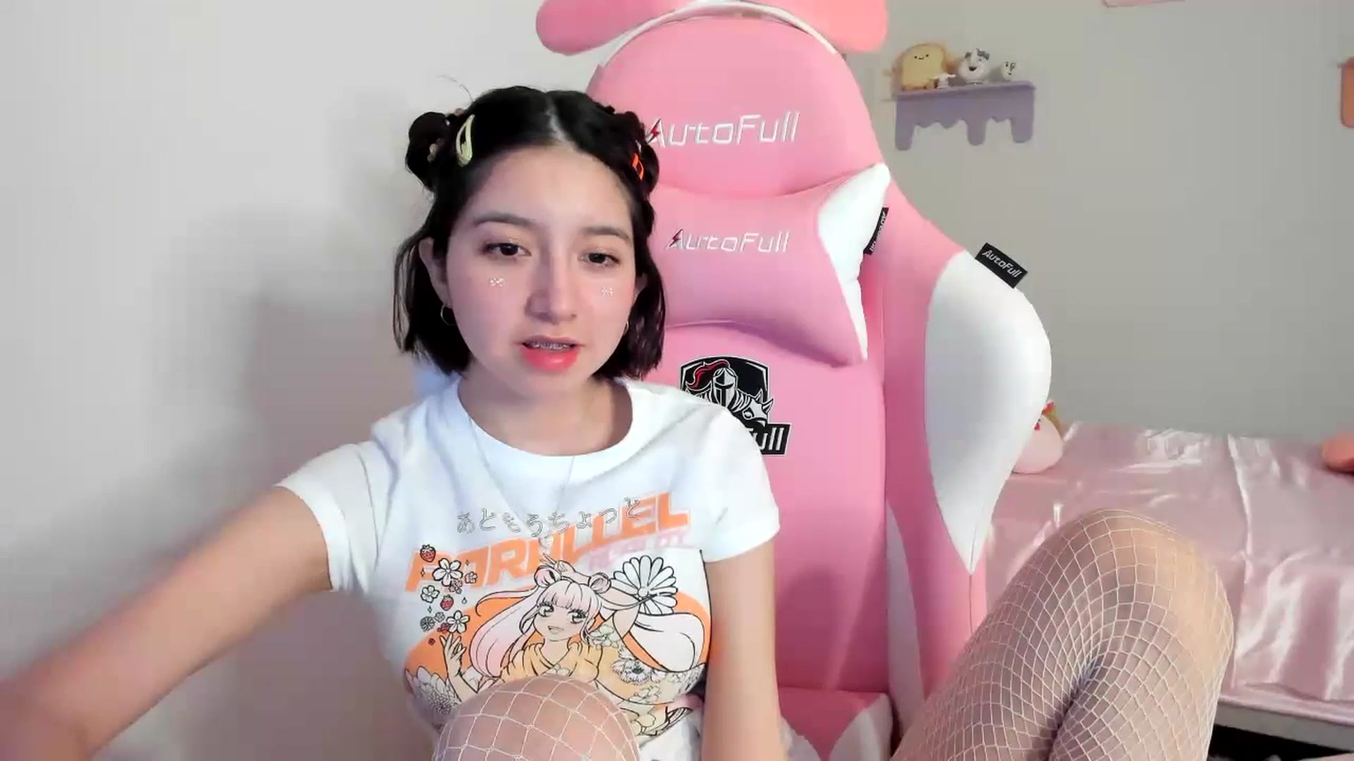 Gallery image thumbnail from Cherrycute666's myfreecams stream on, 07/20/2023, 03:24 image 4 of 20