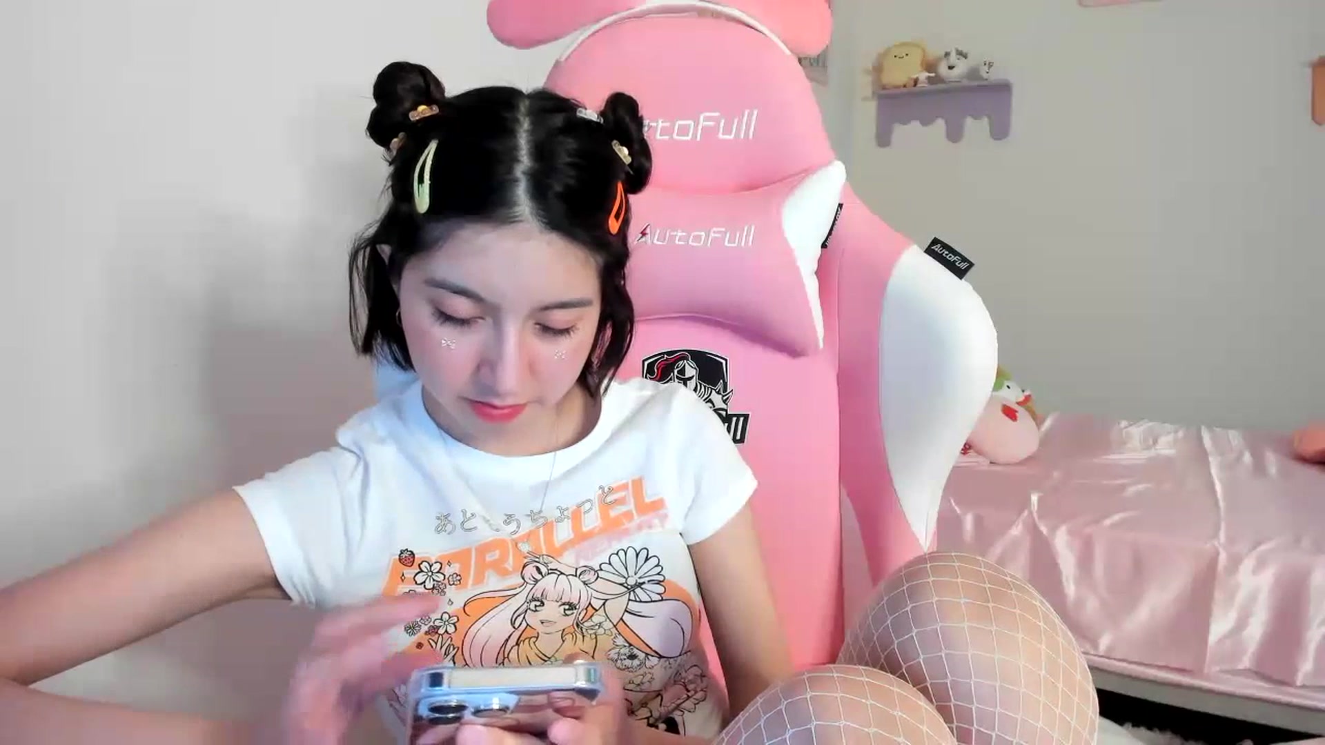 Gallery image thumbnail from Cherrycute666's myfreecams stream on, 07/20/2023, 03:24 image 6 of 20