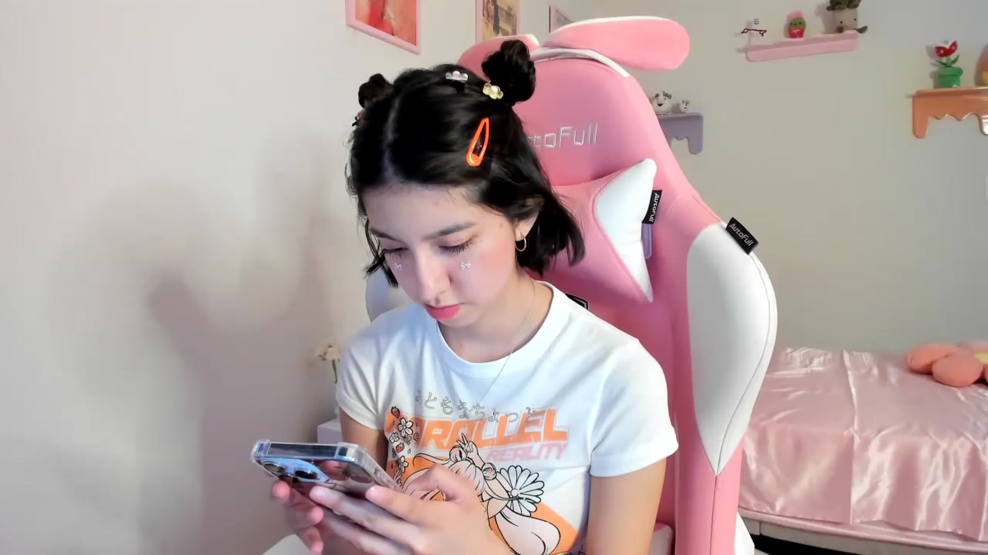 Gallery image thumbnail from Cherrycute666's myfreecams stream on, 07/20/2023, 05:00 image 1 of 20