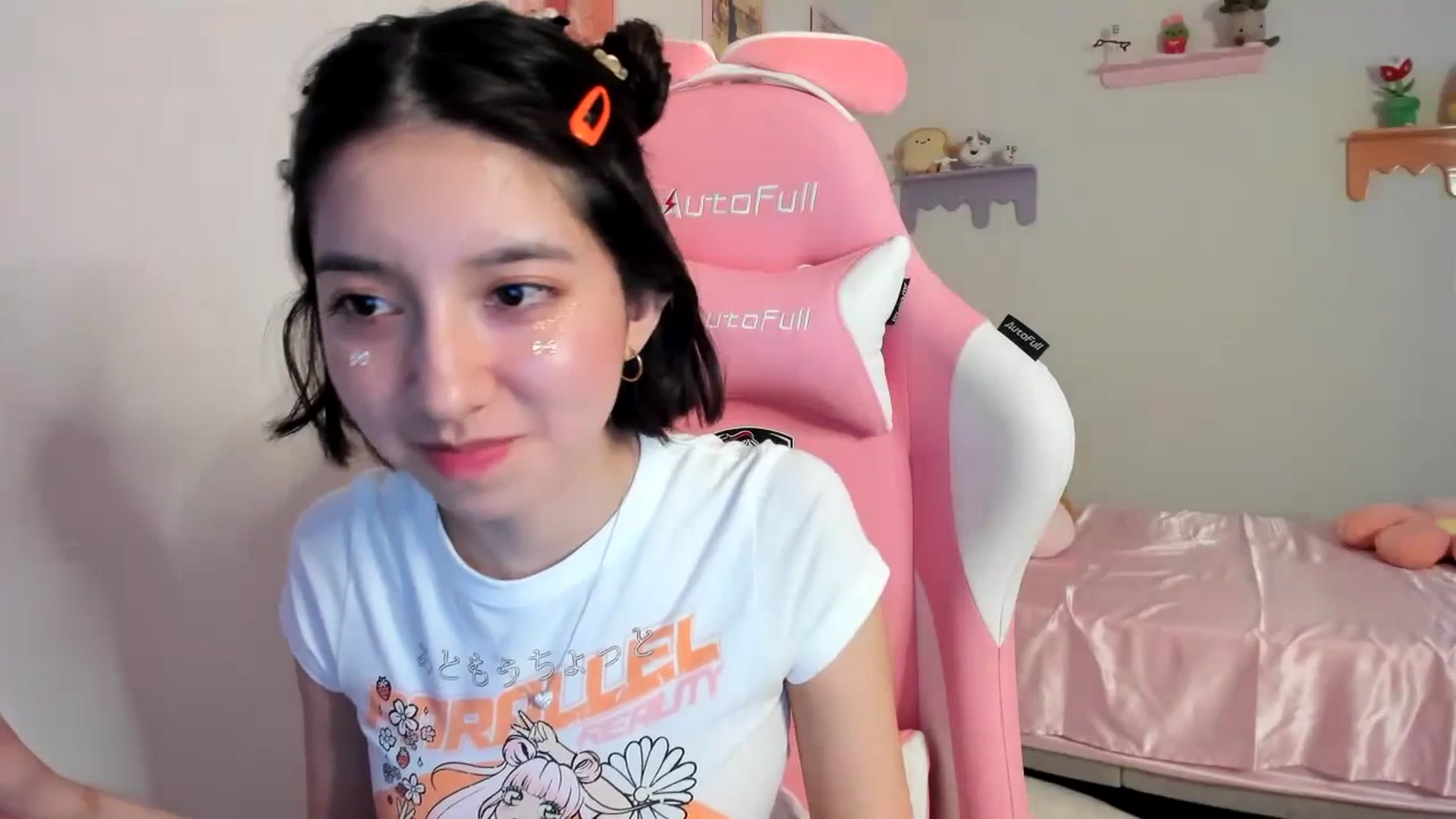 Gallery image thumbnail from Cherrycute666's myfreecams stream on, 07/20/2023, 05:00 image 5 of 20
