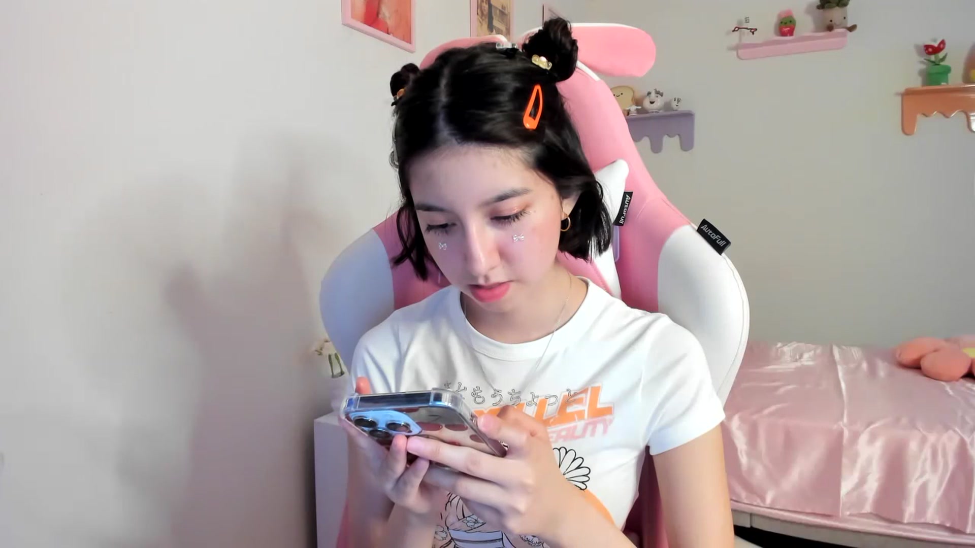 Gallery image thumbnail from Cherrycute666's myfreecams stream on, 07/20/2023, 05:00 image 7 of 20