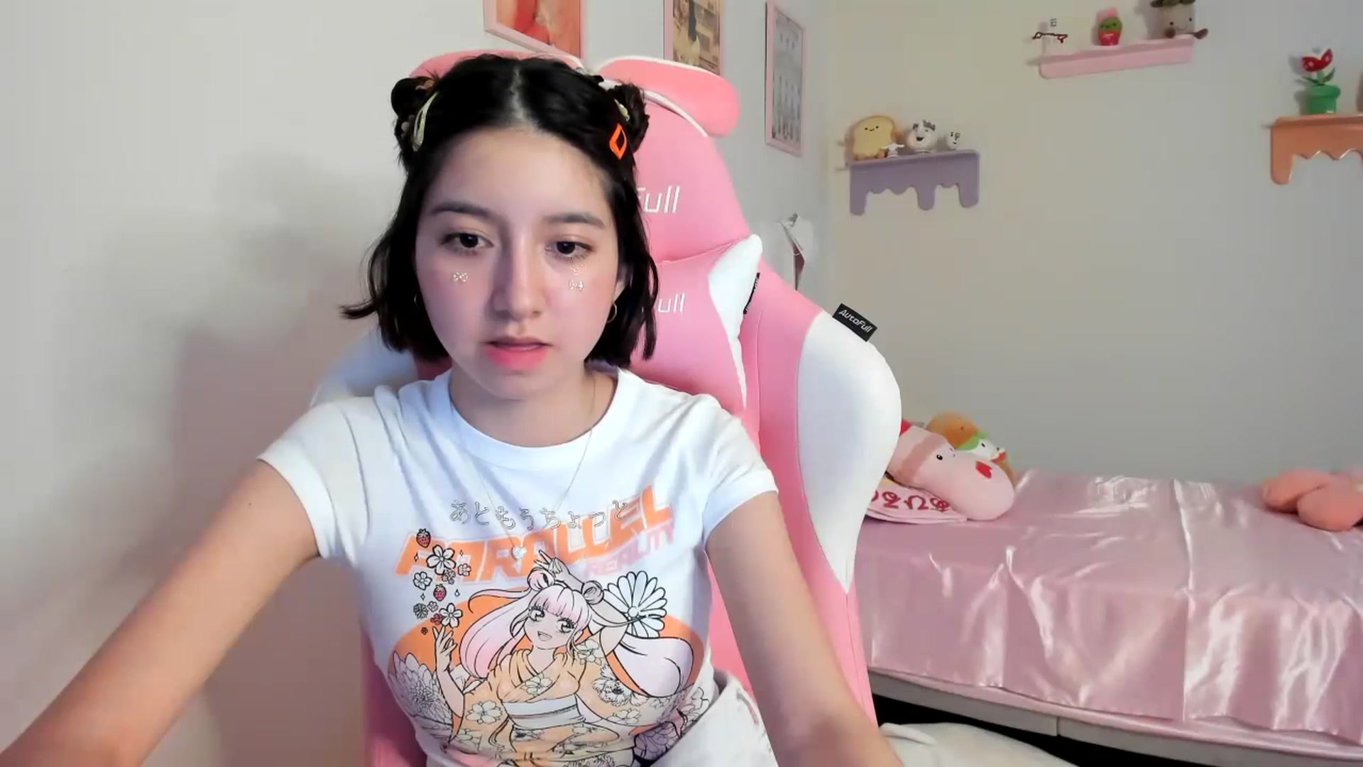Gallery image thumbnail from Cherrycute666's myfreecams stream on, 07/20/2023, 05:00 image 16 of 20