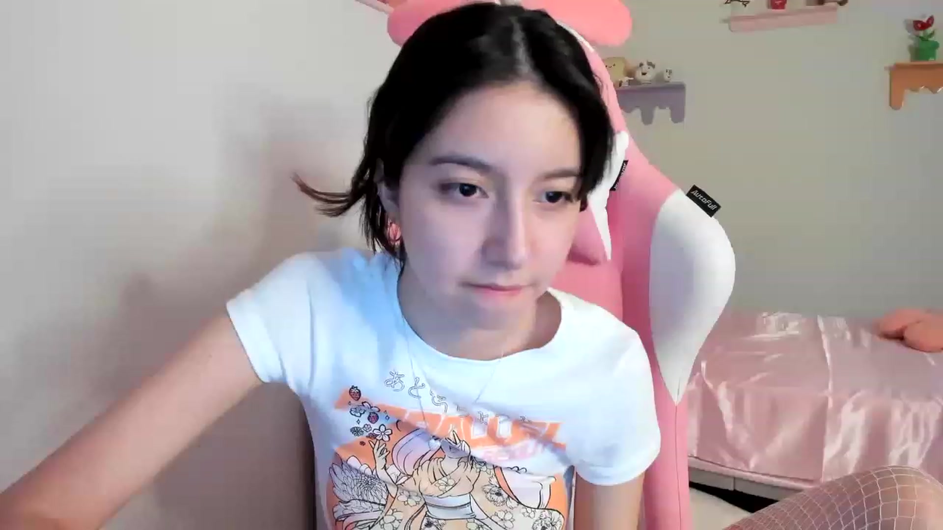Gallery image thumbnail from Cherrycute666's myfreecams stream on, 07/20/2023, 07:22 image 19 of 20