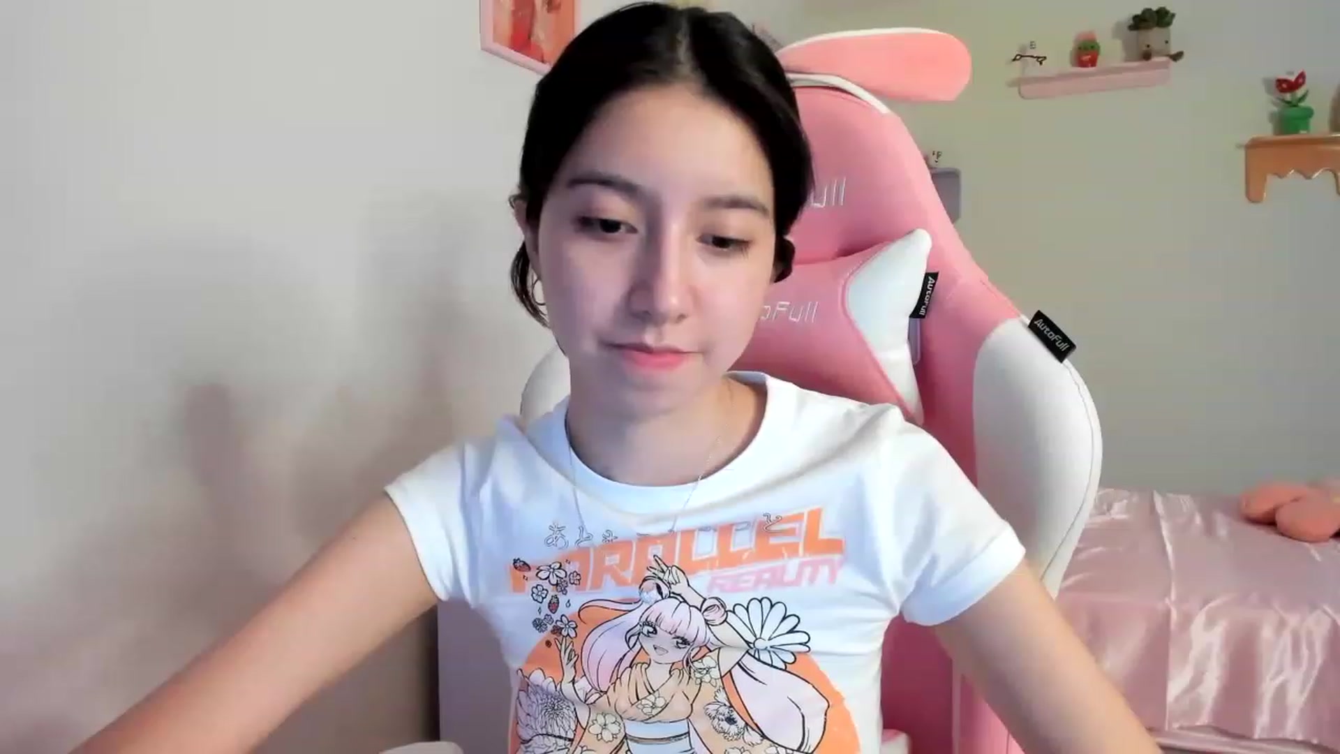 Gallery image thumbnail from Cherrycute666's myfreecams stream on, 07/20/2023, 07:22 image 10 of 20
