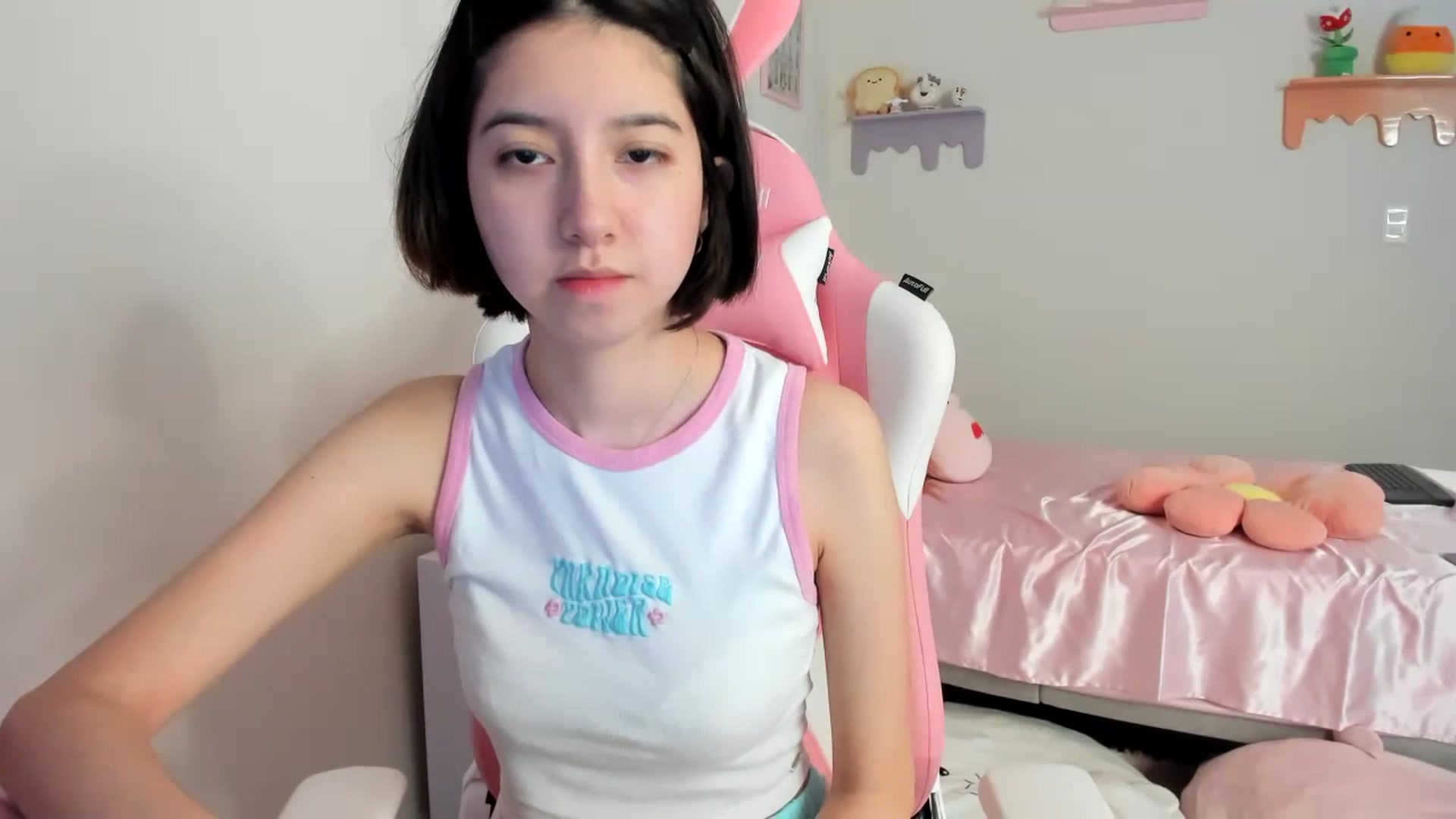 Gallery image thumbnail from Cherrycute666's myfreecams stream on, 07/20/2023, 20:48 image 5 of 20