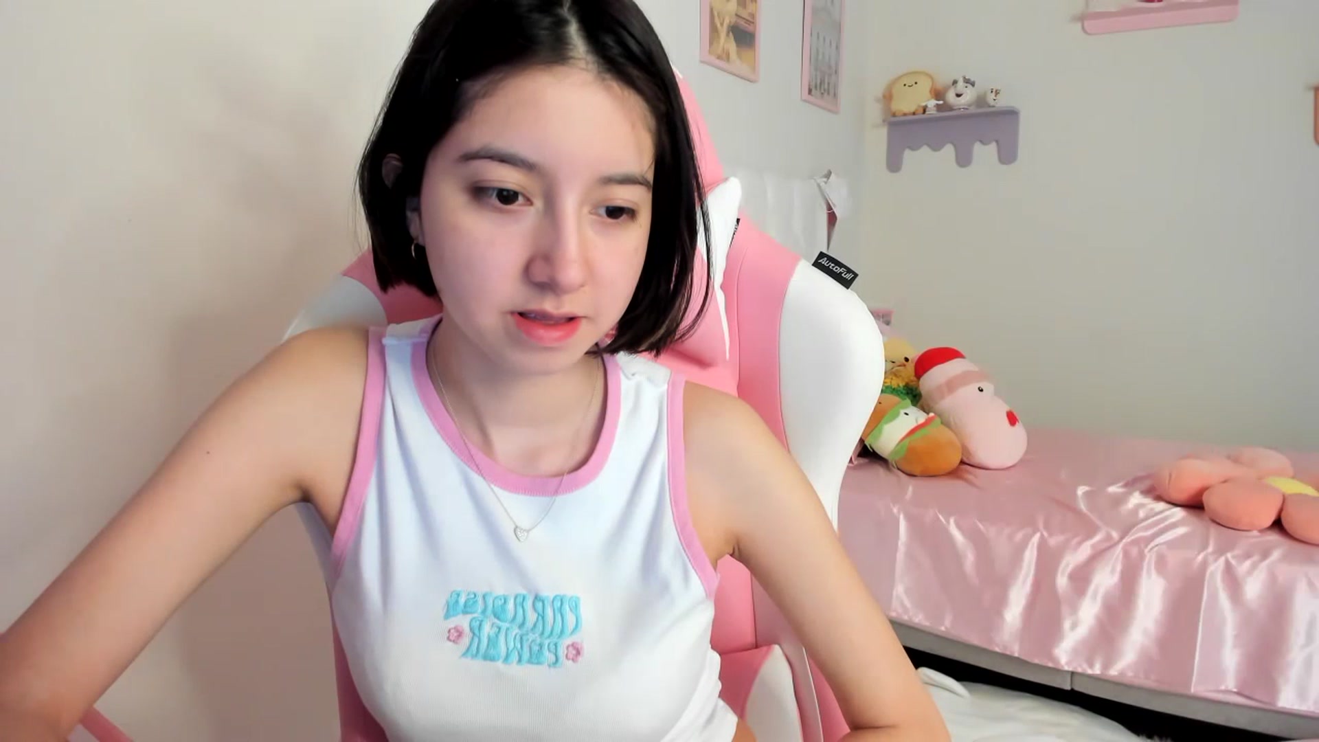 Gallery image thumbnail from Cherrycute666's myfreecams stream on, 07/20/2023, 23:00 image 12 of 20